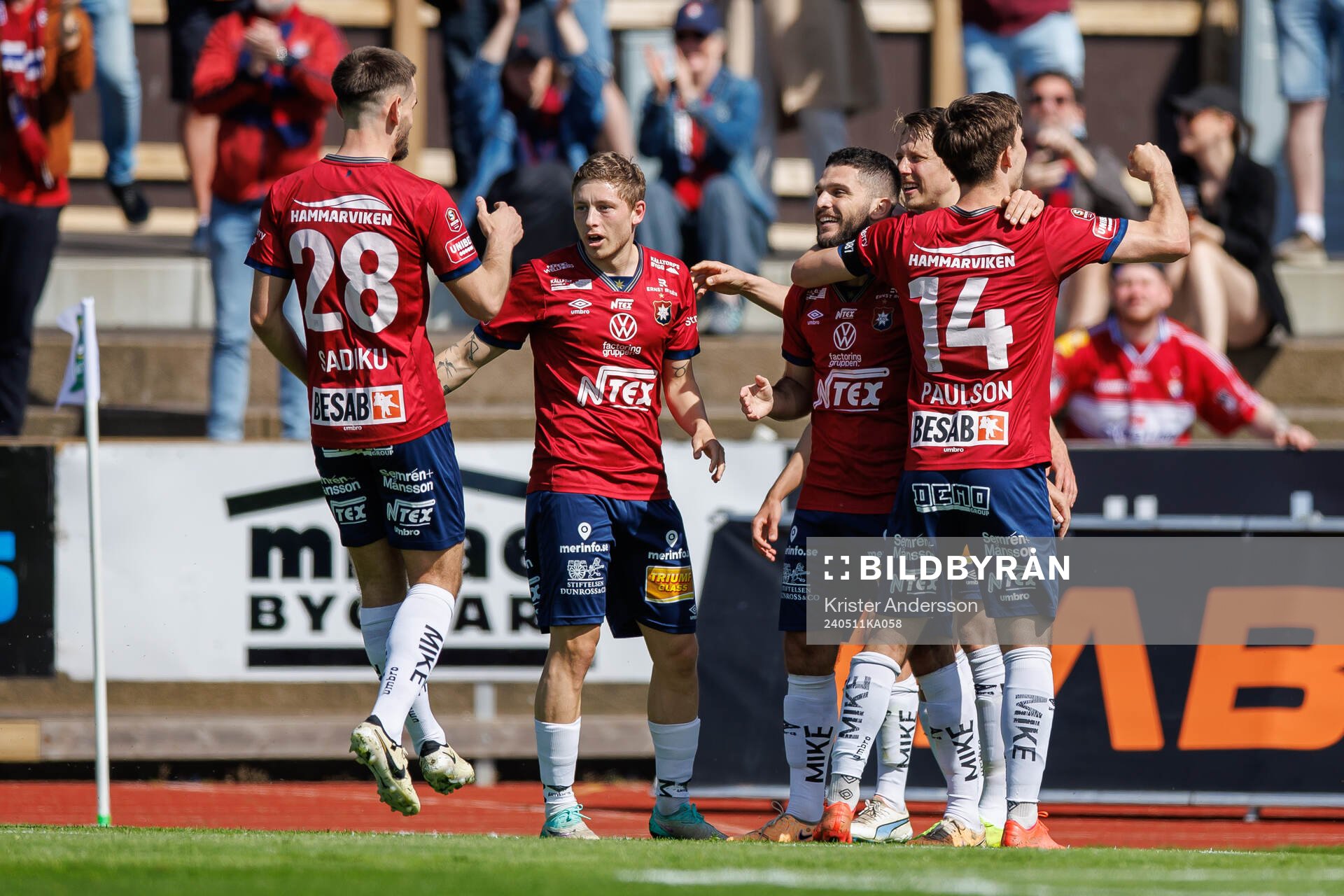 Örgrytes Edi Sylisufaj jublar med laget