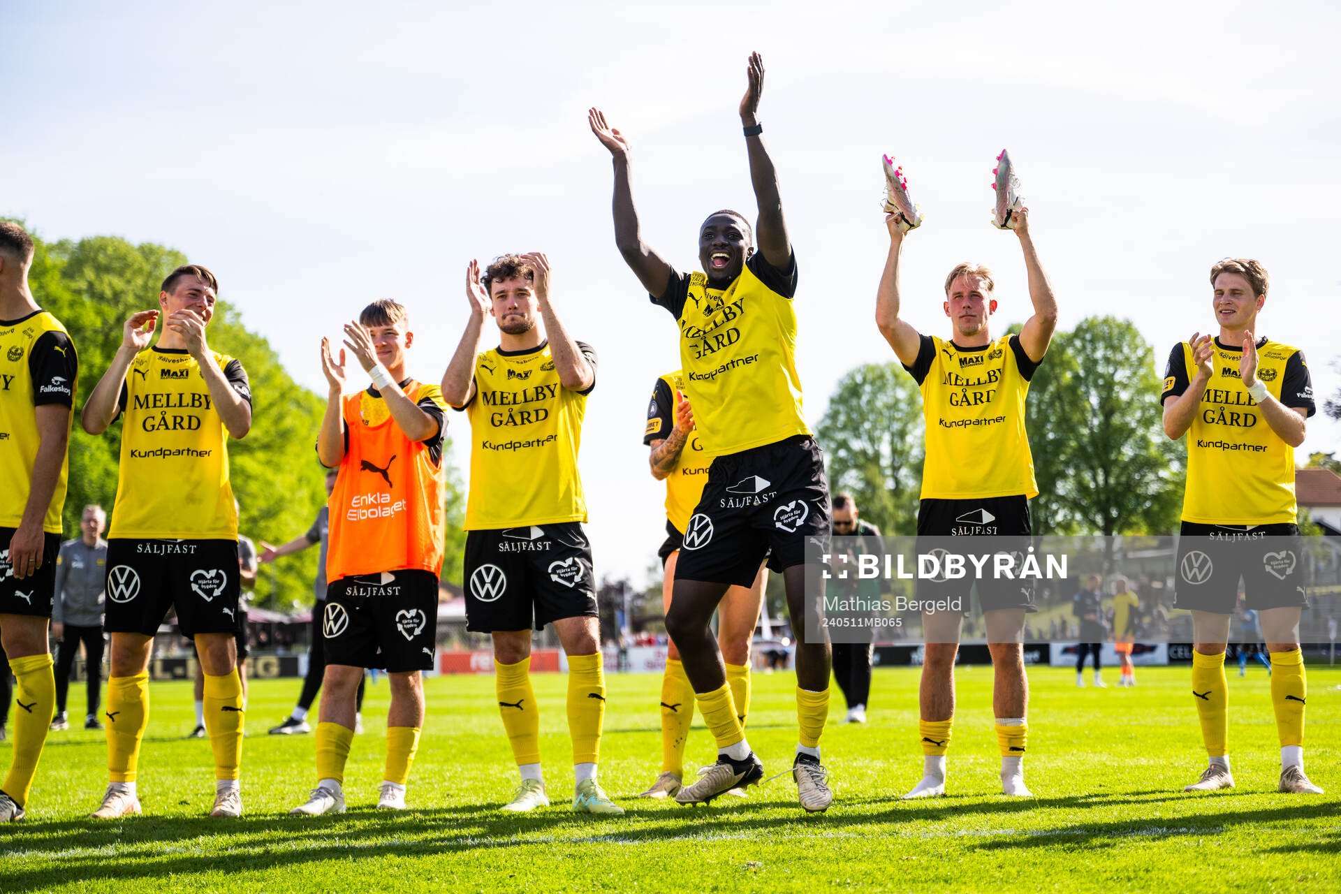 Mjällbys Seedy Imam Jagne jublar