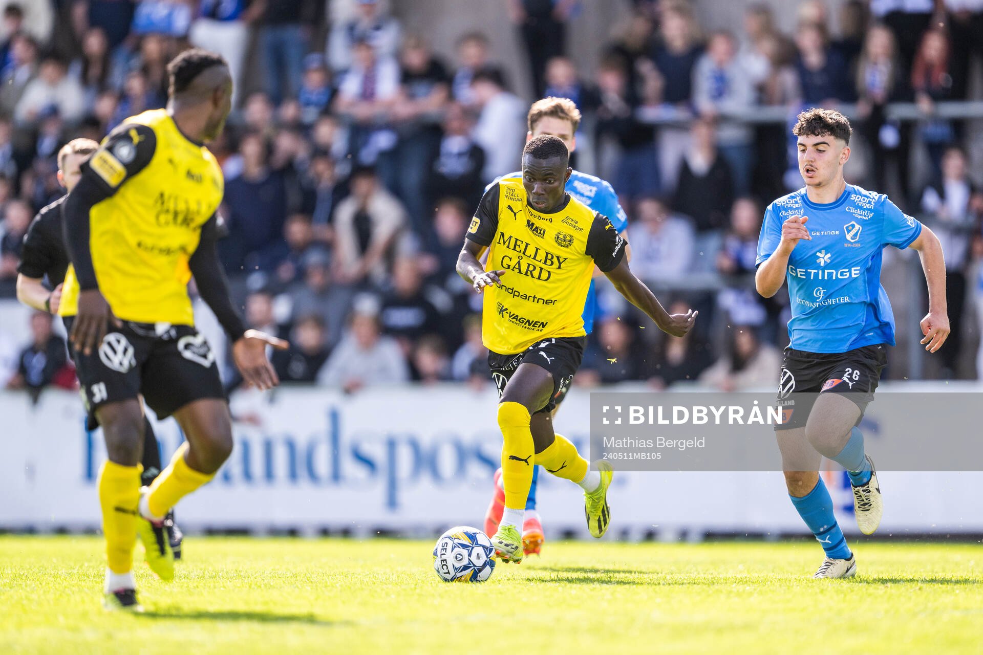 Mjällbys Abdoulie Manneh och Halmstads Bleon Kurtulus