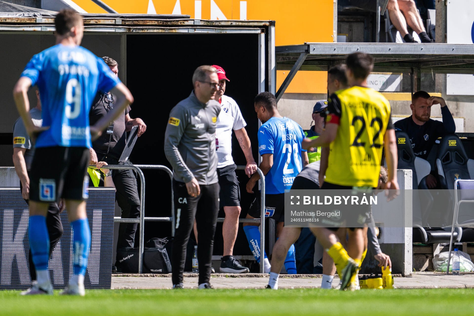 Halmstads Marcus Olsson lämnar plan