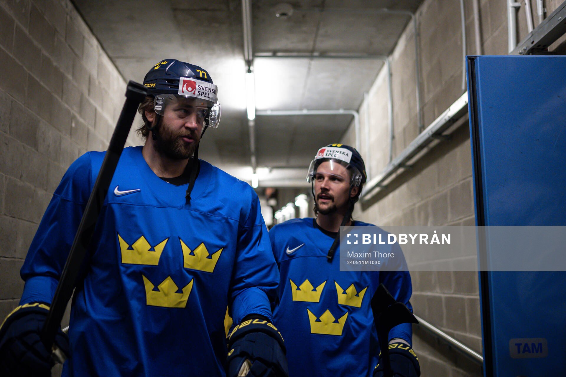 Victor Hedman and Erik Karlsson of Sweden at a practice
