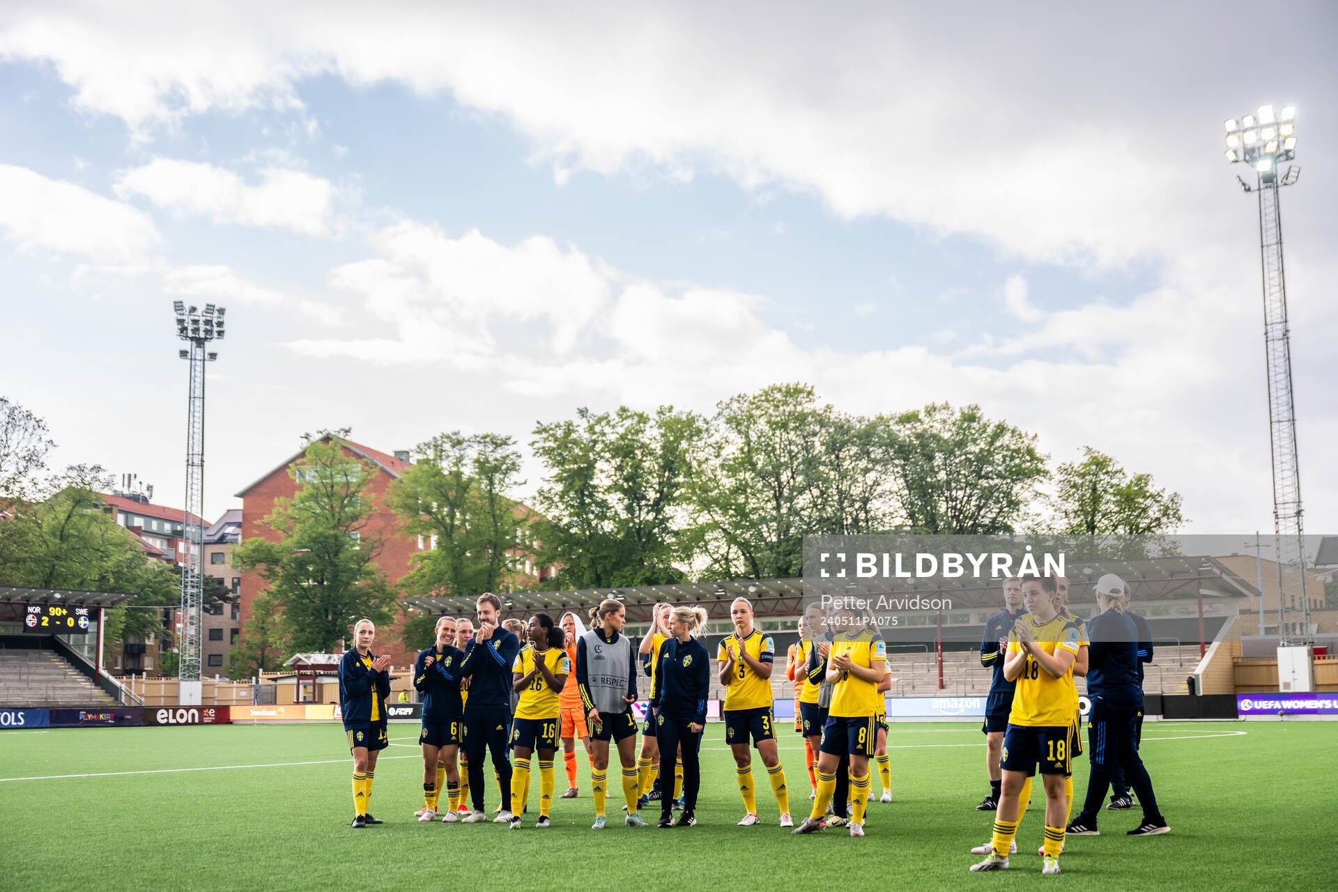 Players of Sweden looks dejected
