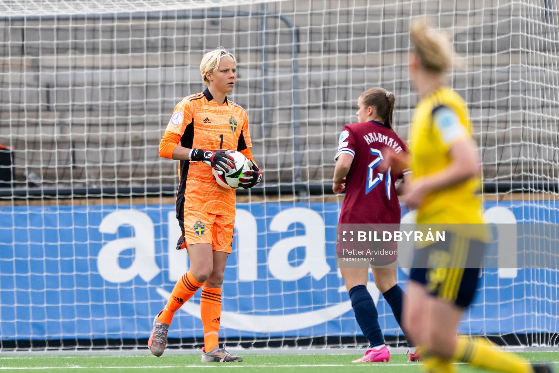 Goalkeeper Saga Andersson of Sweden