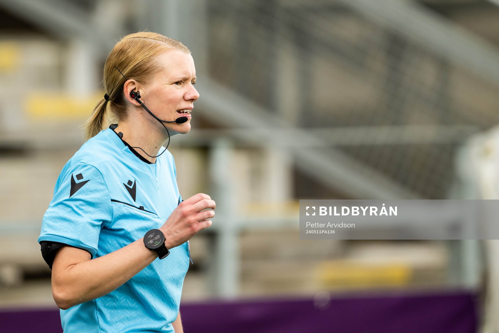 Assistant referees Katrine Stensholm