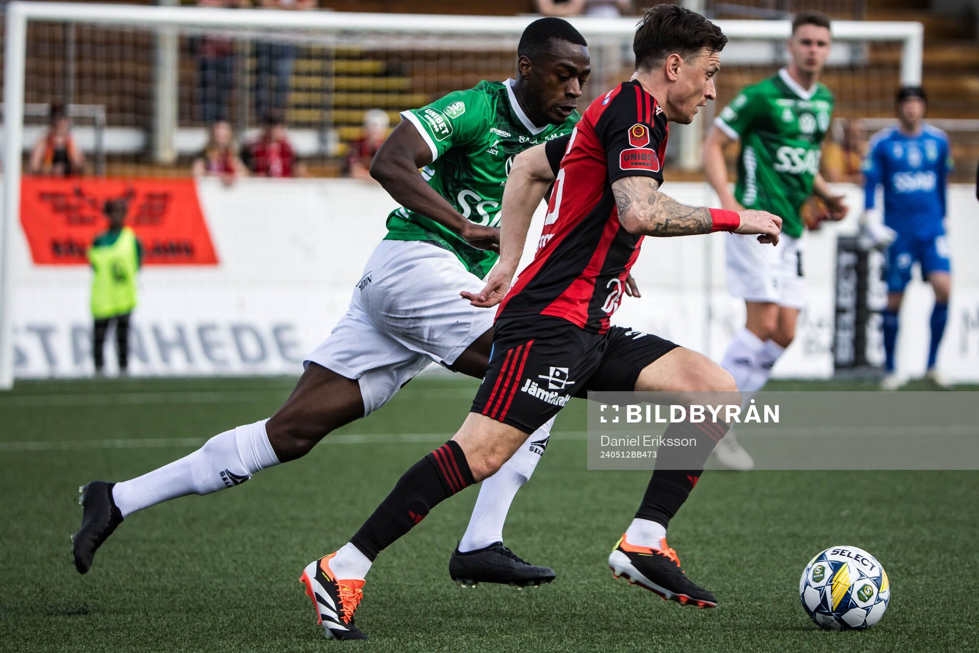 Brages Adil Titi och Östersunds Jamie Ryan Hopcutt