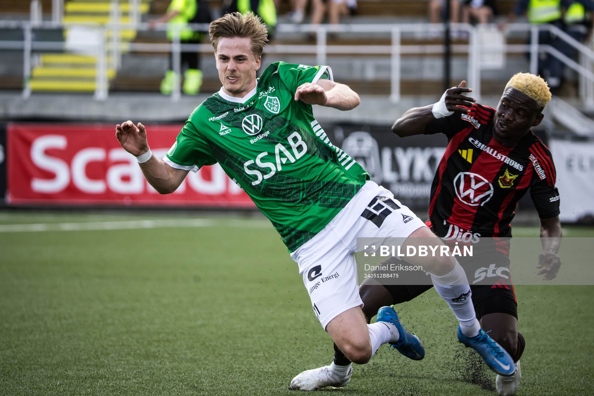 Brages Johan Arvidsson och Östersunds Assiedou Yannick