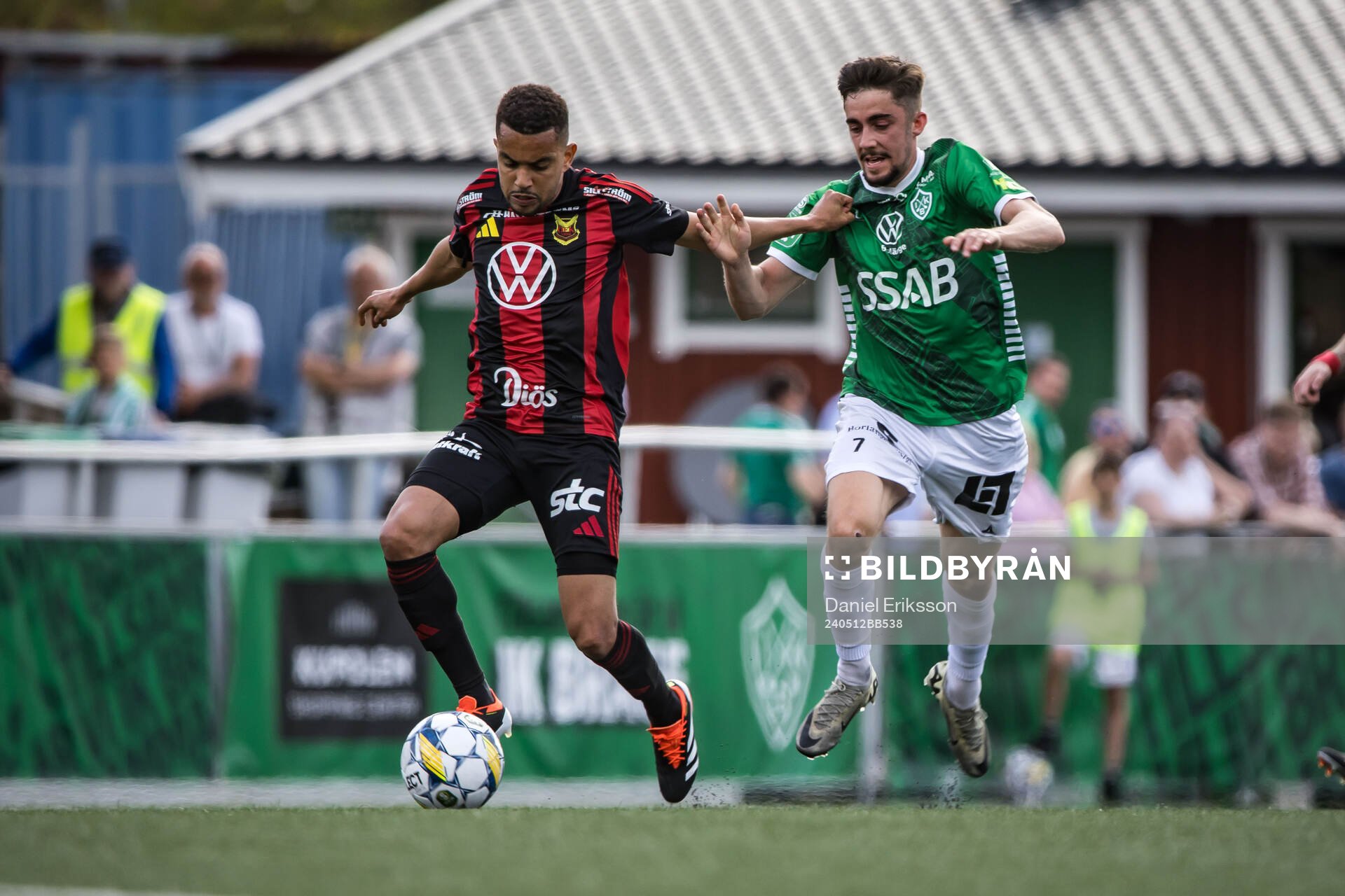 Östersunds Erick Brendon Pinheiro Da Silva och Brages Emil