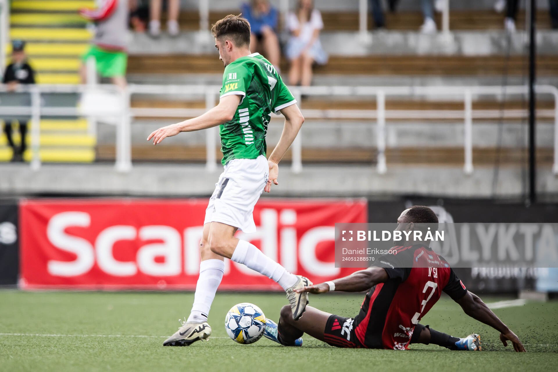 Brages Emil Tot Wikström och Östersunds Chrisnovic