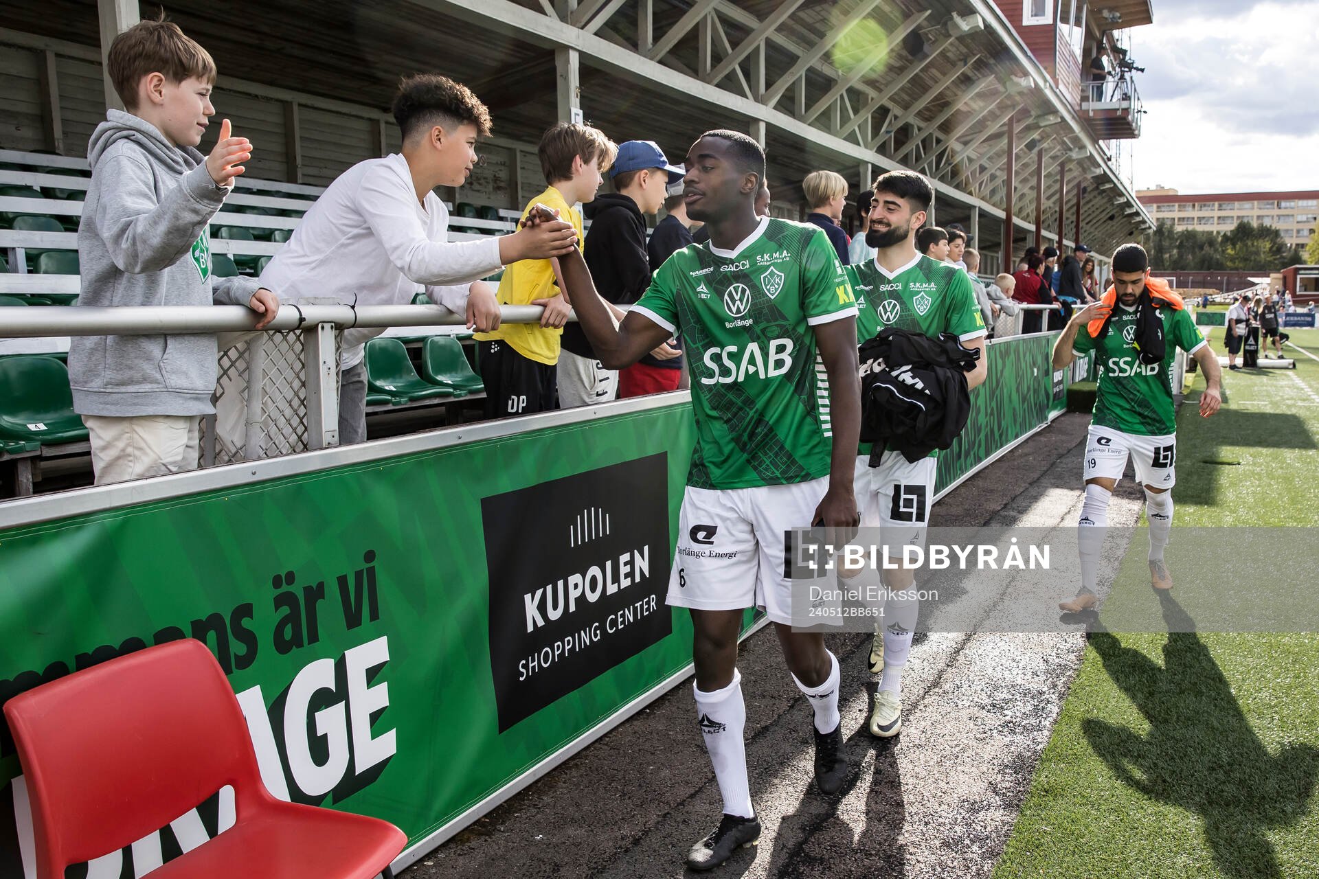 Brages Adil Titi jublar