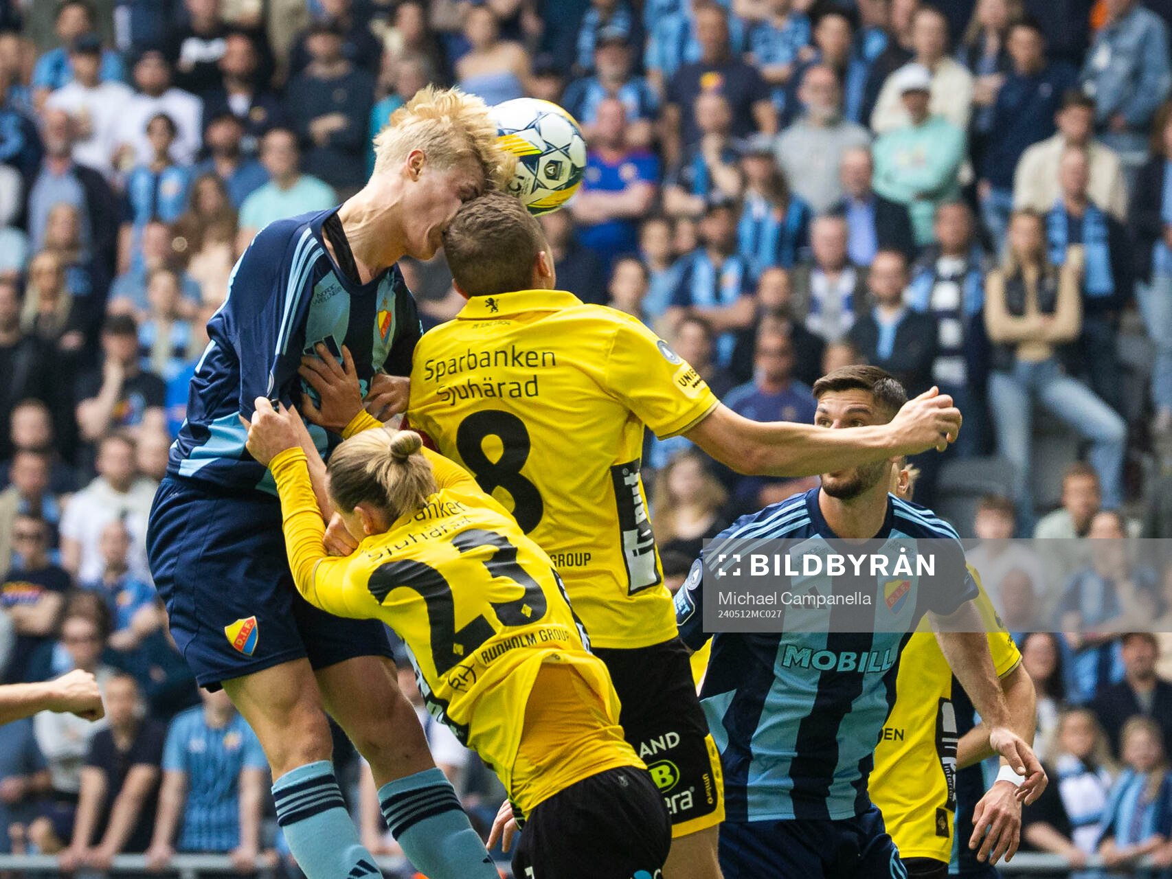 Djurgårdens Lucas Bergvall mot Elfsborgs Sebastian Holmen