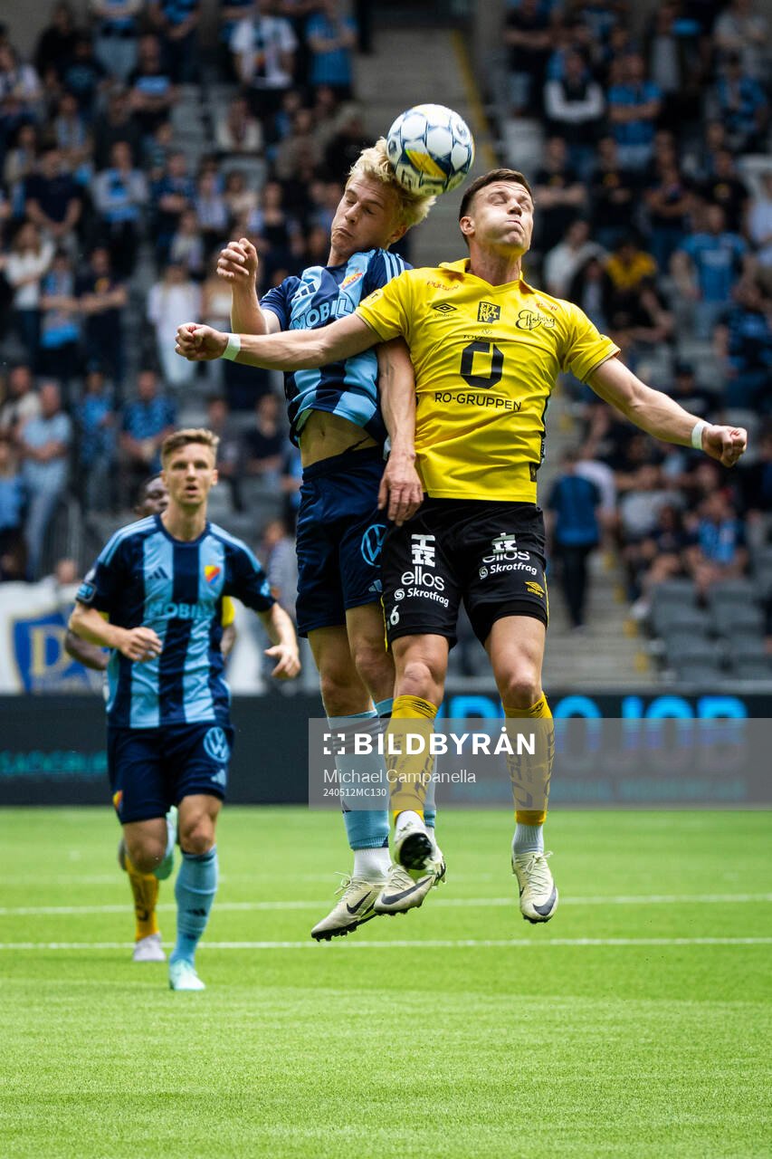 Djurgårdens Lucas Bergvall och Elfsborgs Andri Fannar
