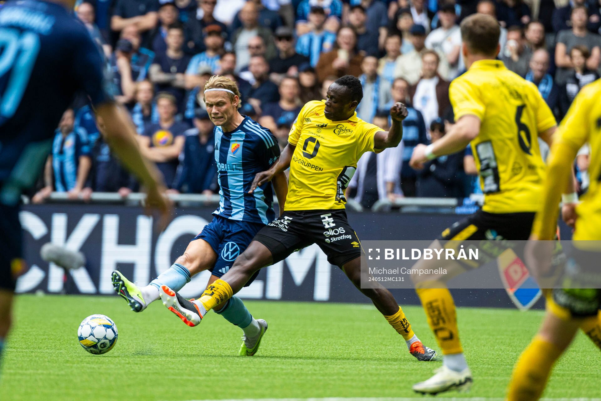 Djurgårdens Tobias Gulliksen och Elfsborgs Michael Baidoo