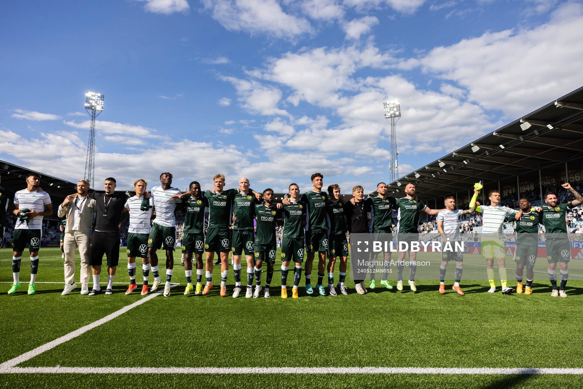 Hammarbys spelare jublar