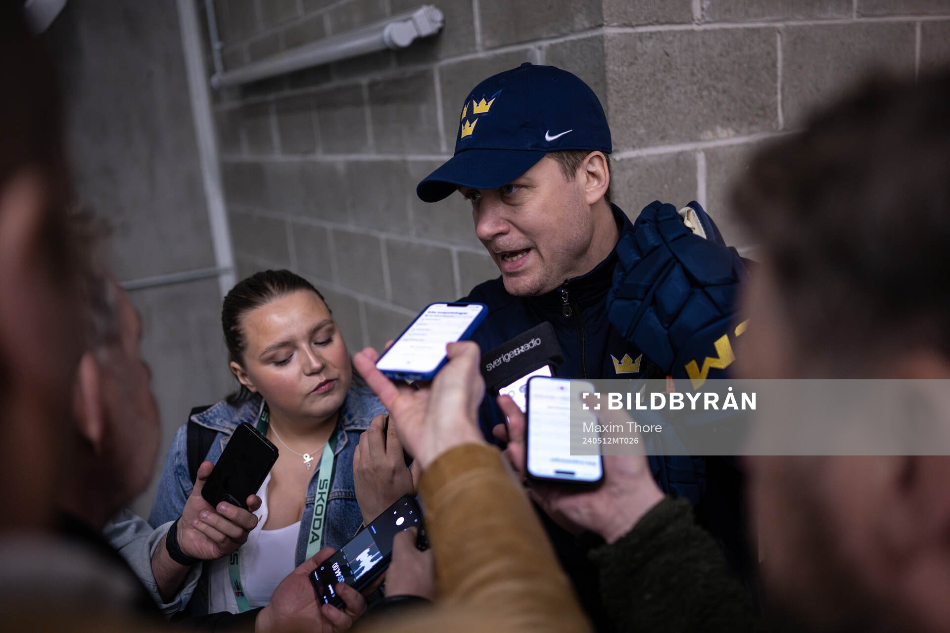 Head coach Sam Hallam of Sweden