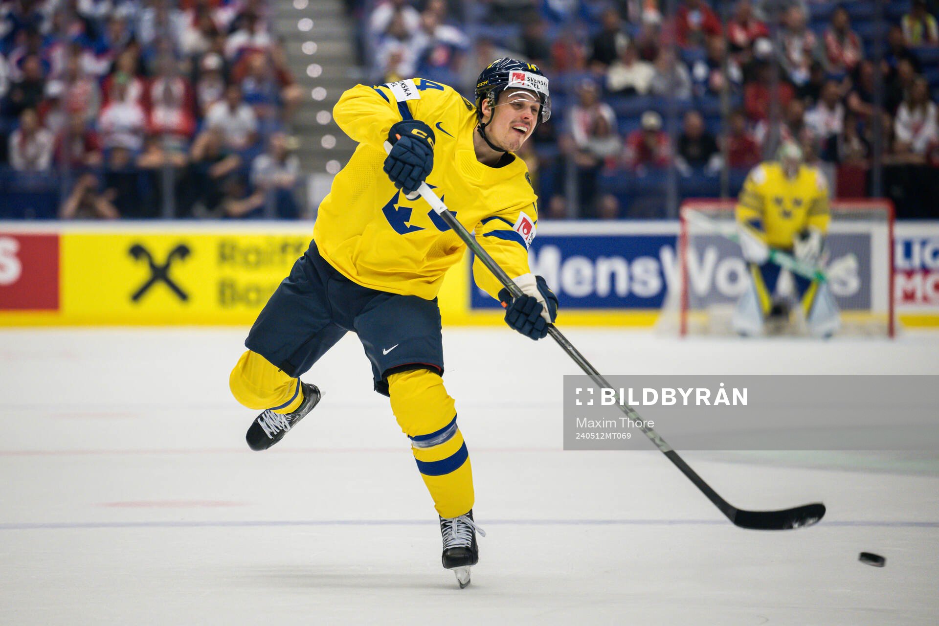 Joel Eriksson Ek of Sweden