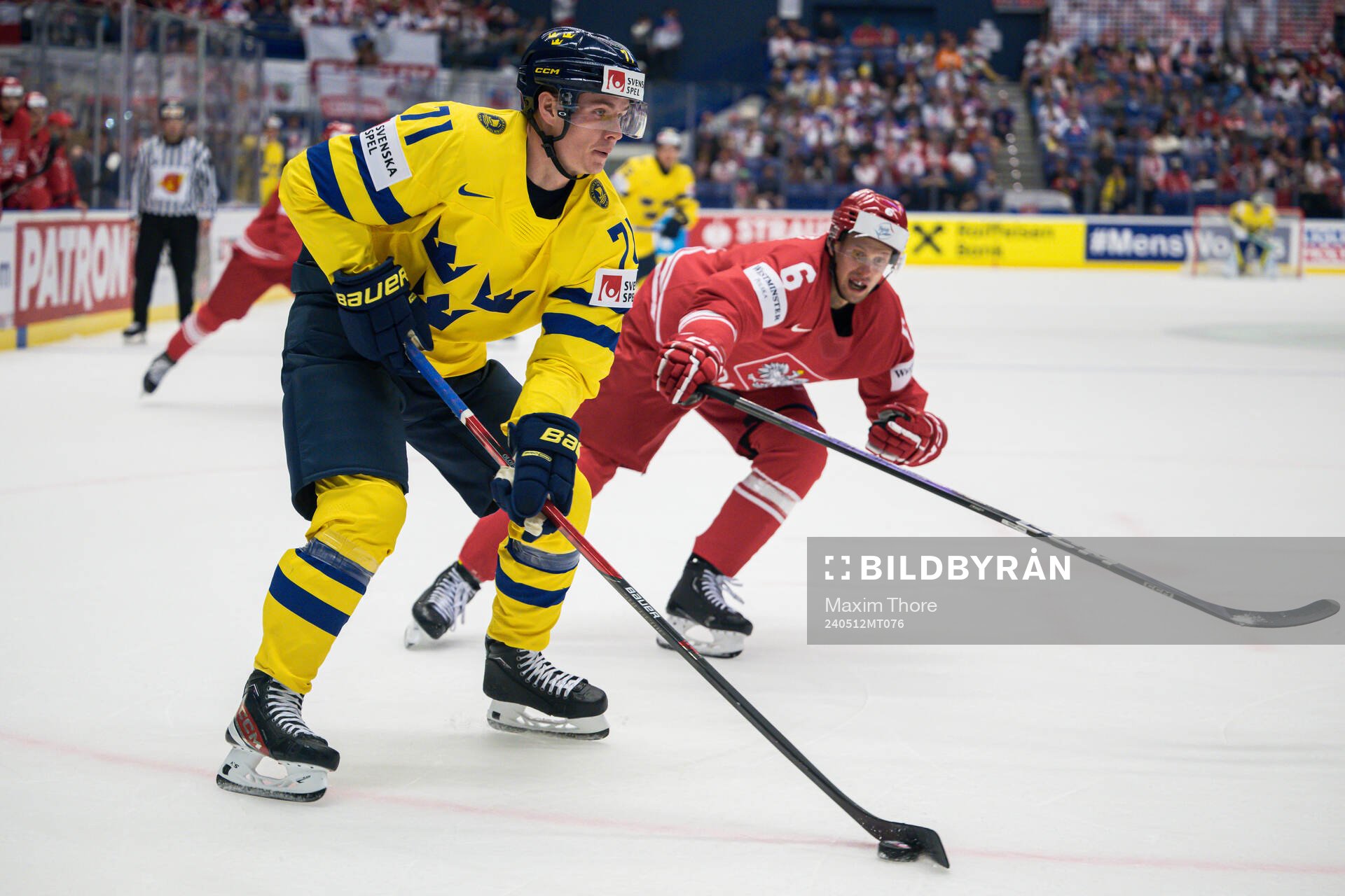 Victor Olofsson of Sweden and Arkadiusz Kostek of Poland