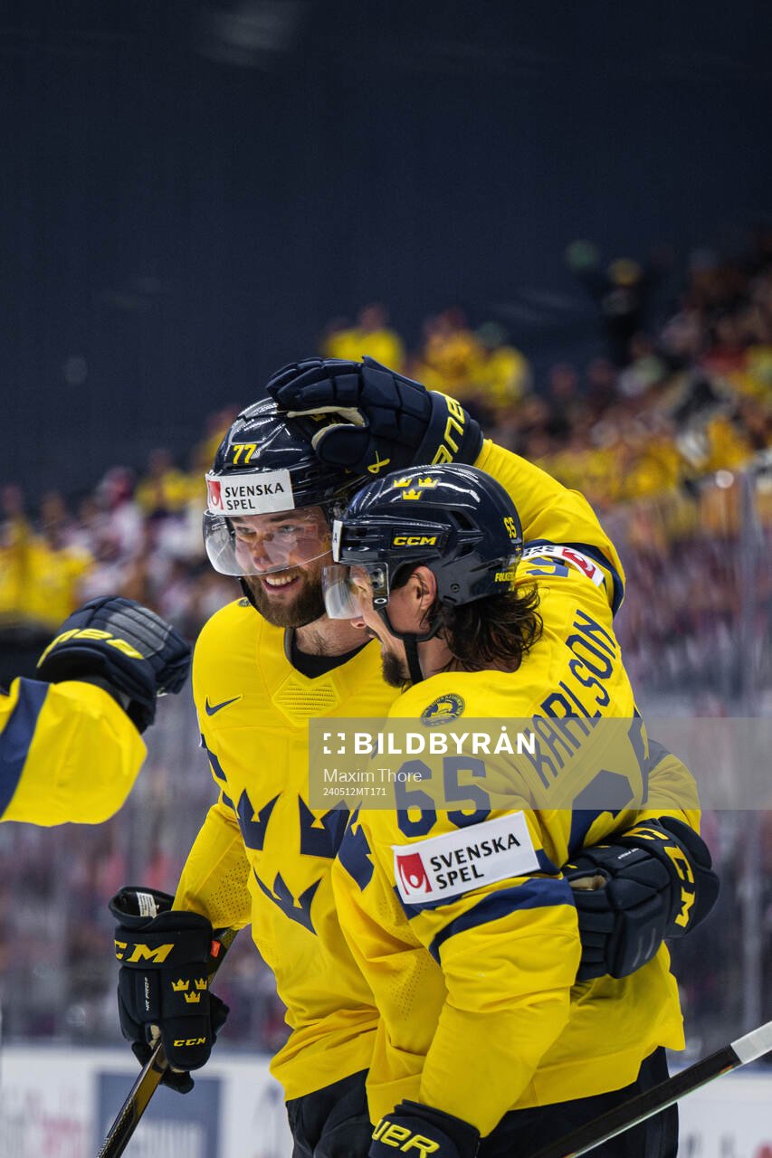Adrian Kempe, Victor Hedman and Erik Karlsson of Sweden