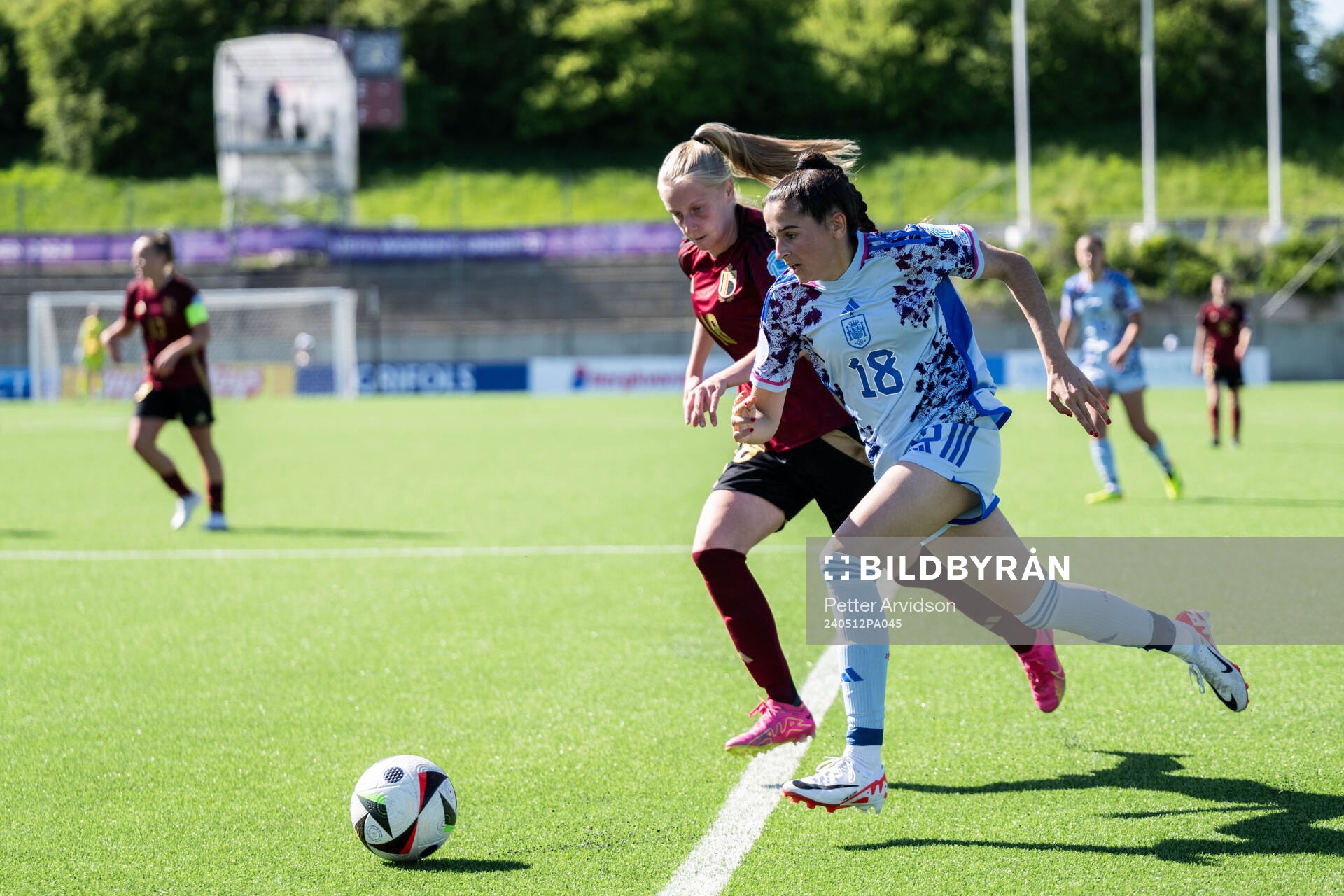 Febe Van Herreweghe of Belgium and Lucia Rivas of Spain