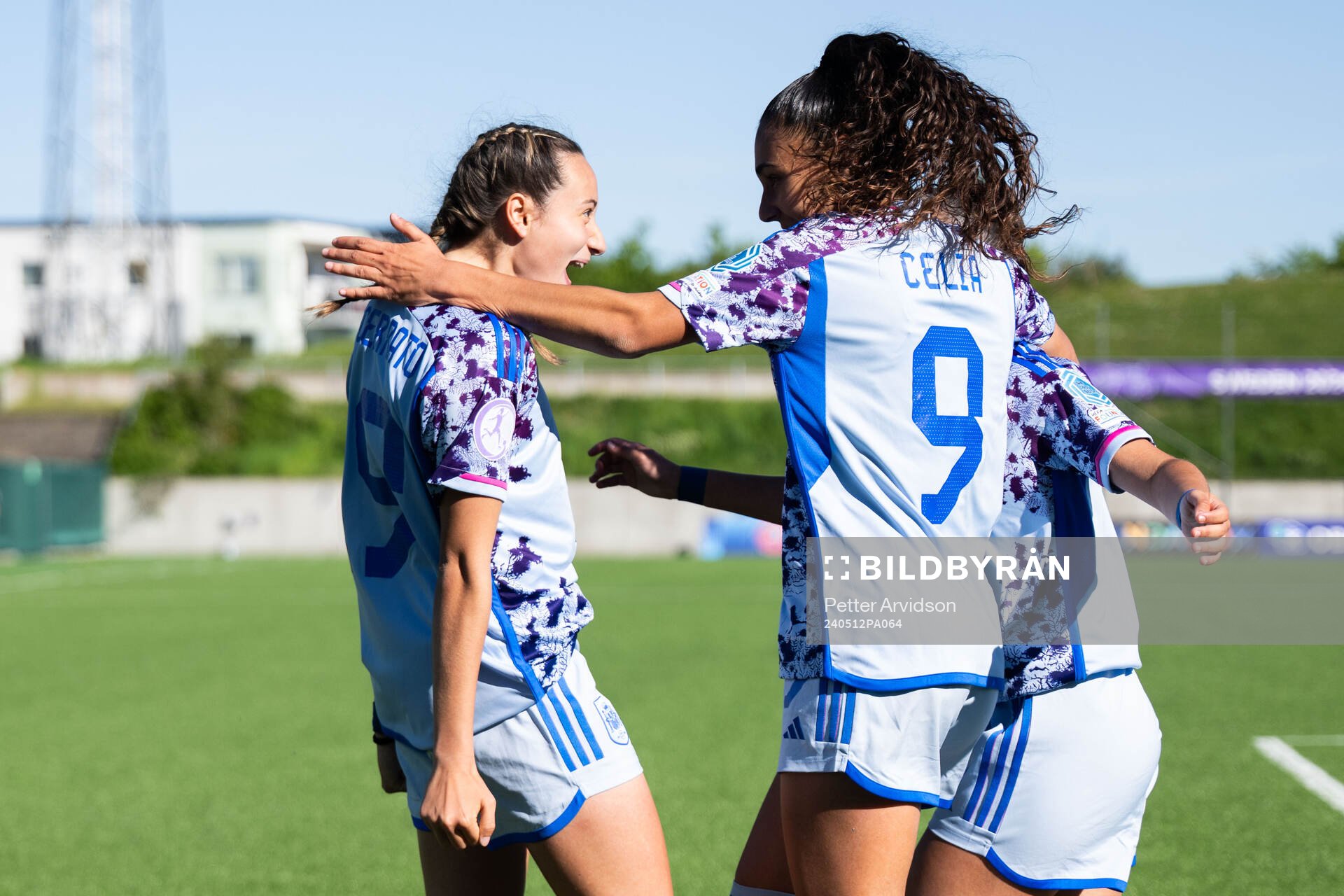 Alba Cerrato of Spain celebrates with Celia Segura