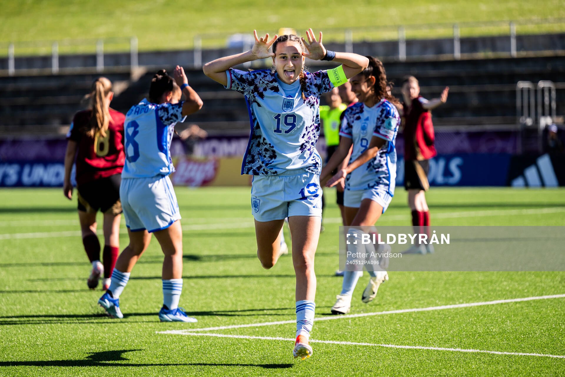 Alba Cerrato of Spain celebrates