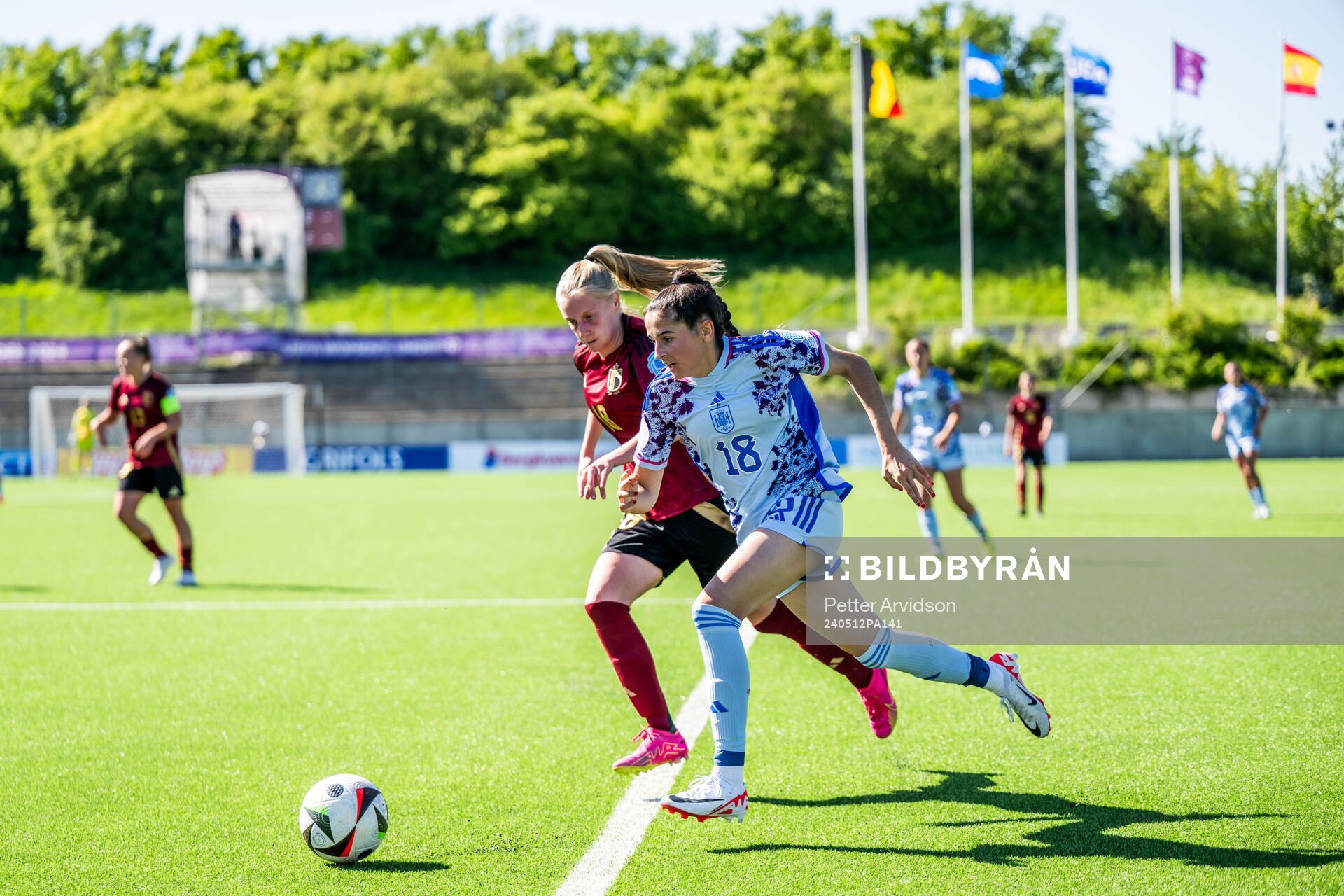 Febe Van Herreweghe of Belgium and Lucia Rivas of Spain