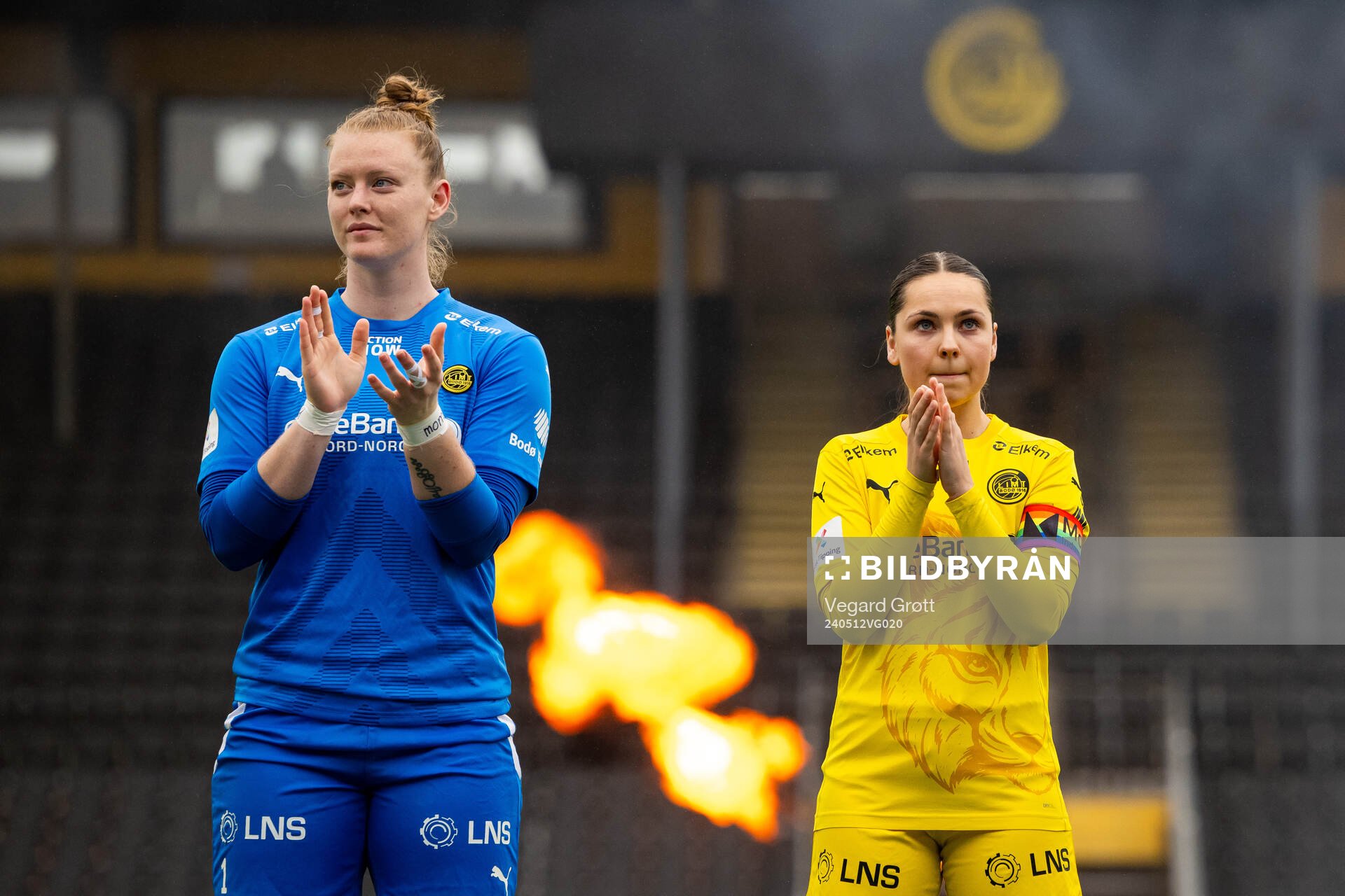 Goalkeeper Aubrei Corder and Helene Rædergård Schjelderup