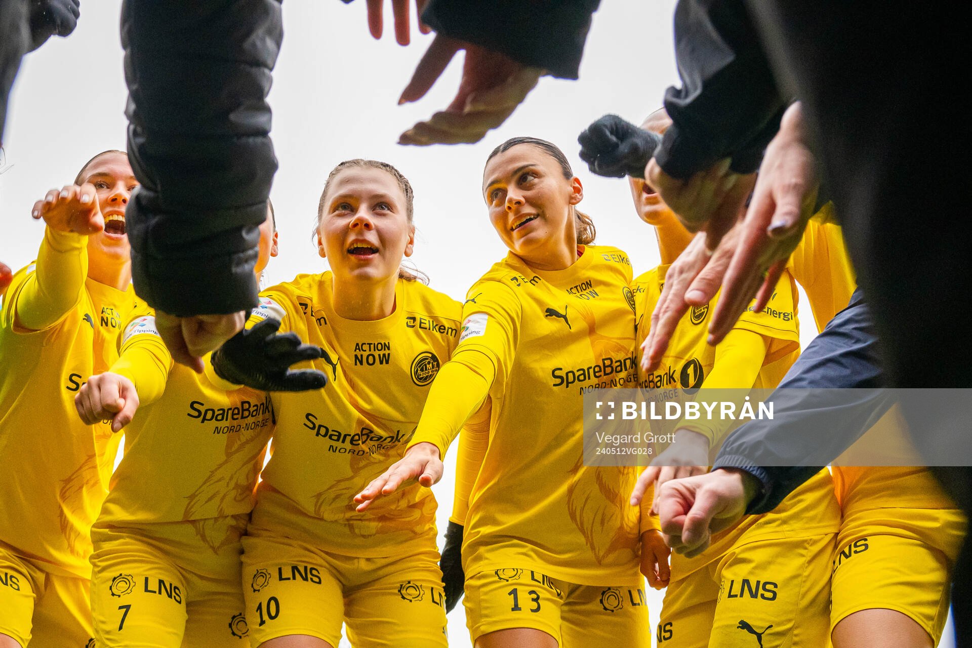 Gerd Anine Johansen, Claudia Nicole Cagnina and players of