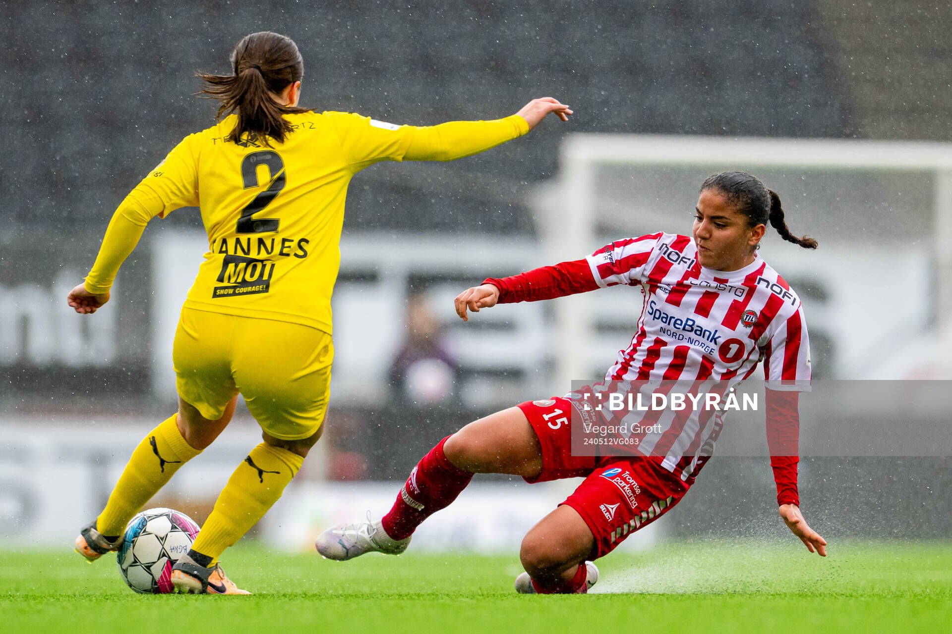 Amie Sannes of Bodø/Glimt and Anfal el Yamani Haida of TIL