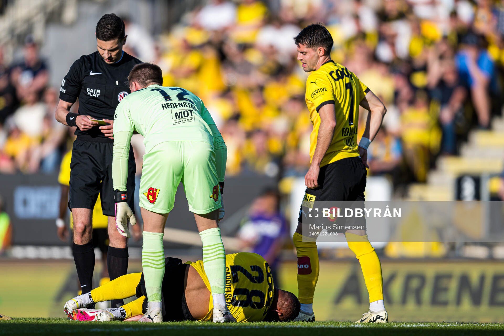 Ruben Gabrielsen of Lillestrøm in pain