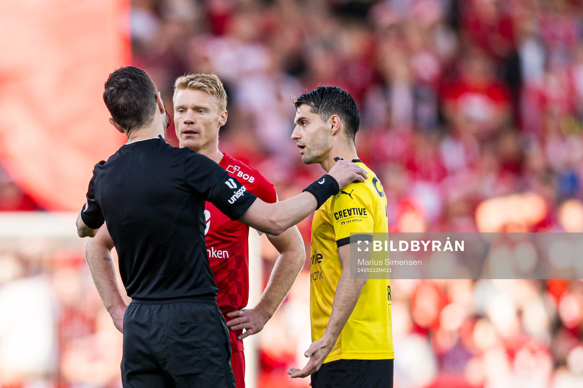 Sivert Heltne Nilsen of Brann and Ylldren Ibrahimaj of