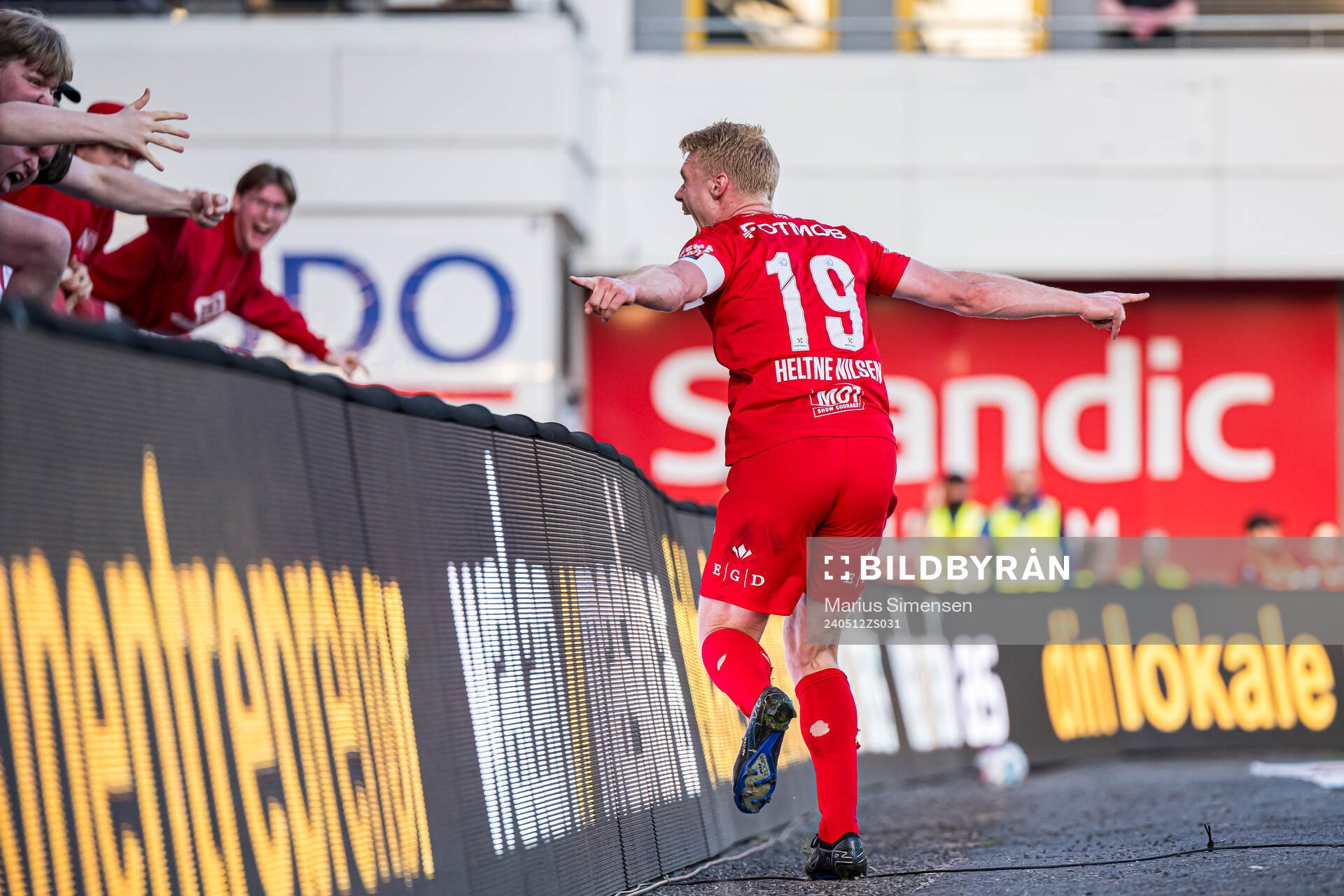 Sivert Heltne Nilsen of Brann celebrates