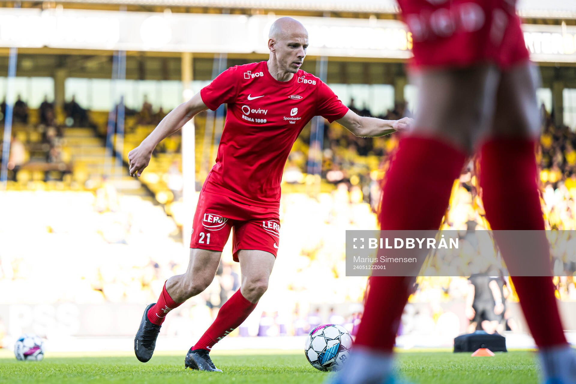 Ruben Kristiansen of Brann warms up