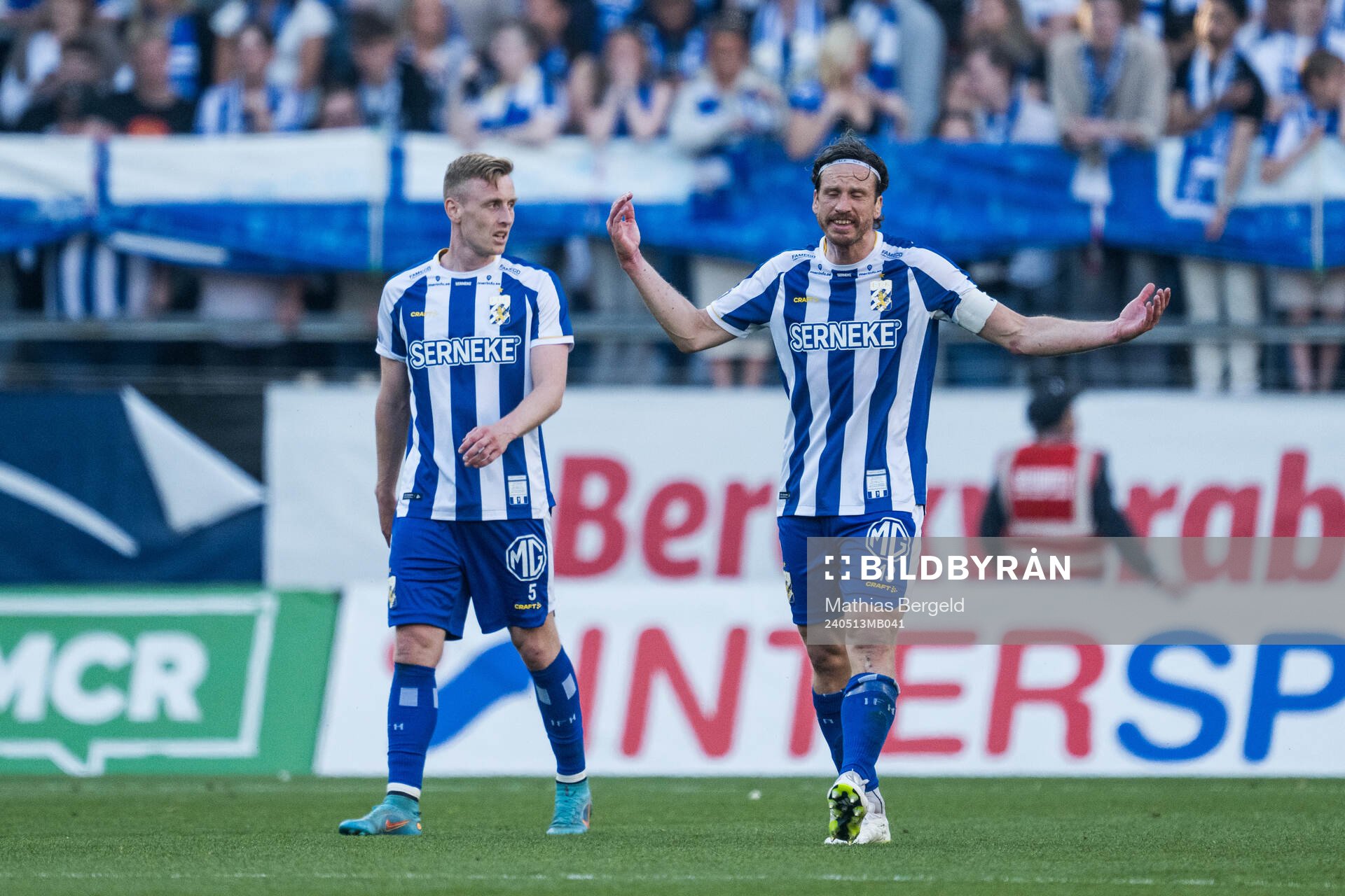 IFK Göteborgs Sebastian Ohlsson och Gustav Svensson deppar