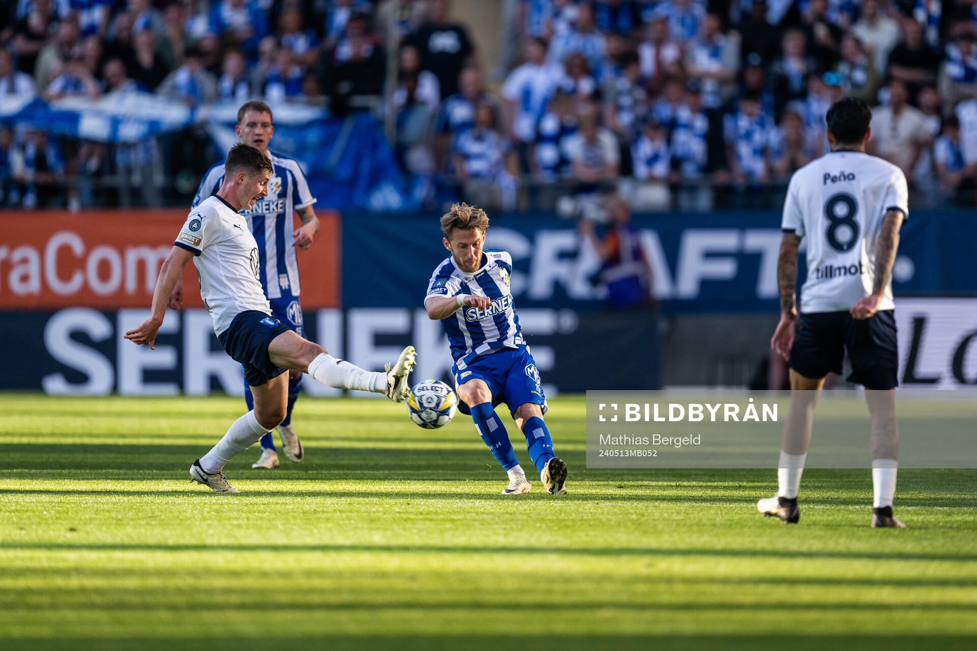 Malmö FFs Lasse Berg Johnsen och IFK Göteborgs Arbnor