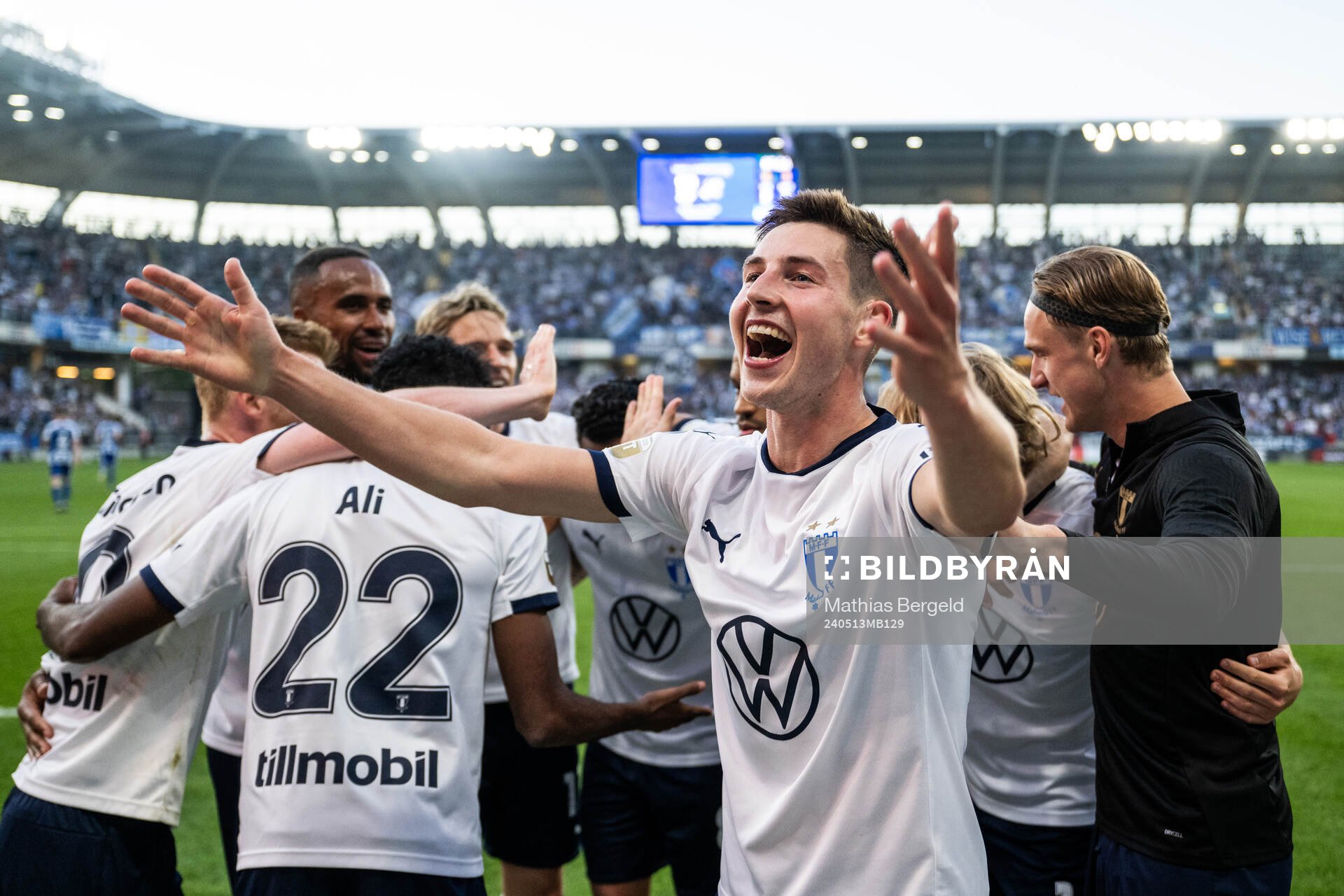 Malmö FFs Lasse Berg Johnsen jublar