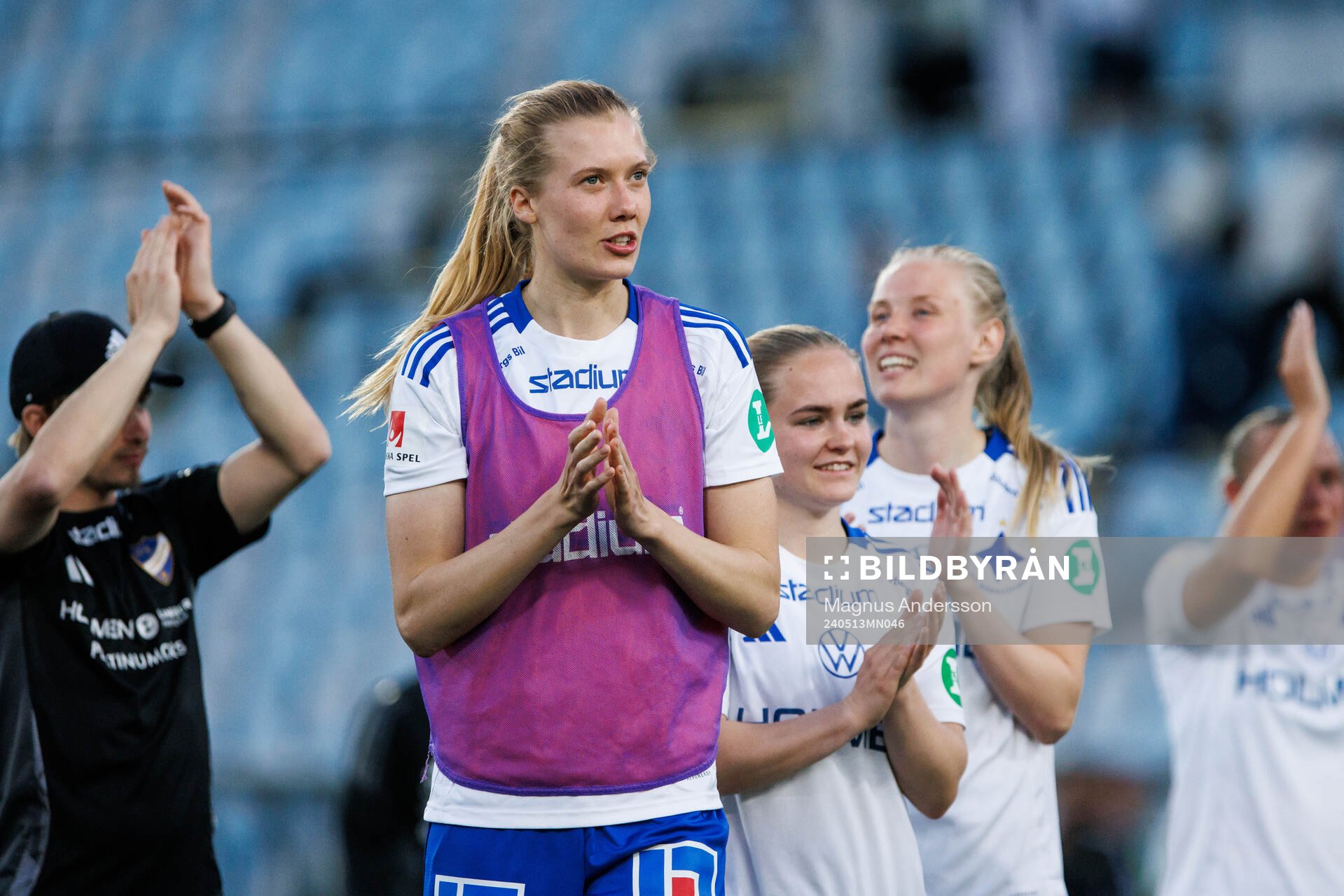 IFK Norrköpings Ebba Handfast jublar efter fotbollsmatchen i Damallsvenskan mellan IFK Norrköping och KIF Örebro den 13 maj 2024 i Norrköping.