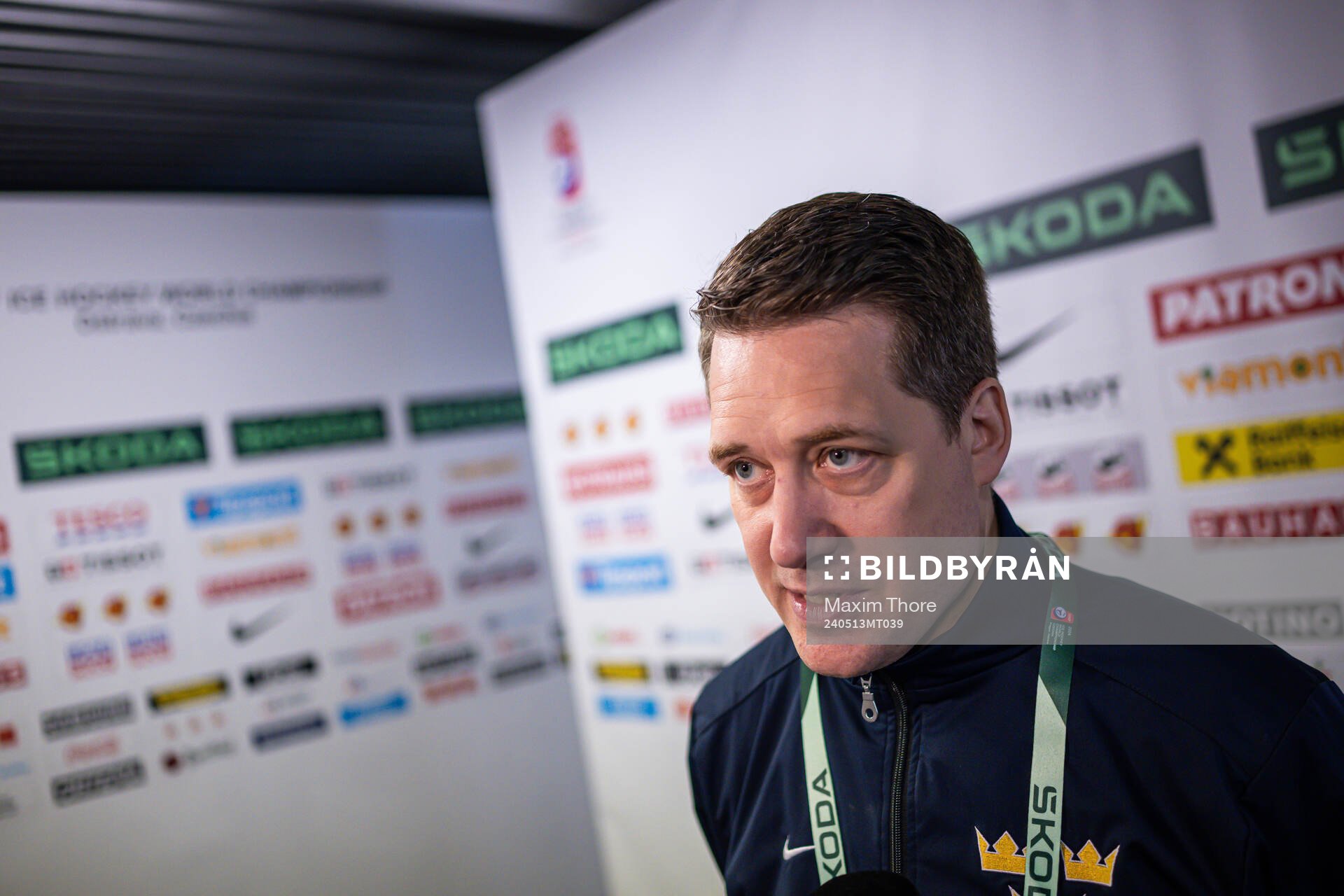 Head coach Sam Hallam of Sweden
