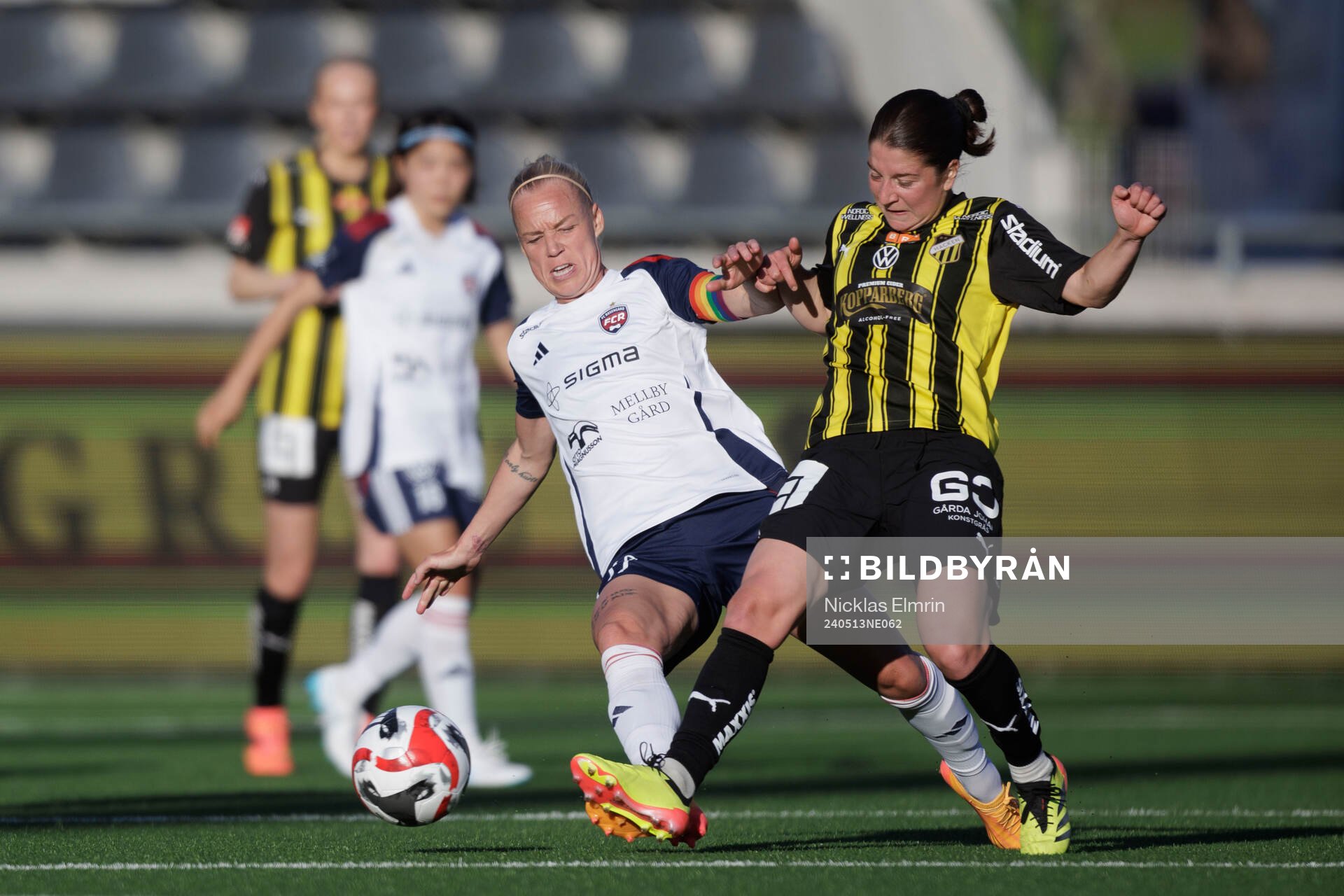 FC Rosengårds Caroline Seger och Häckens Ruby Grant