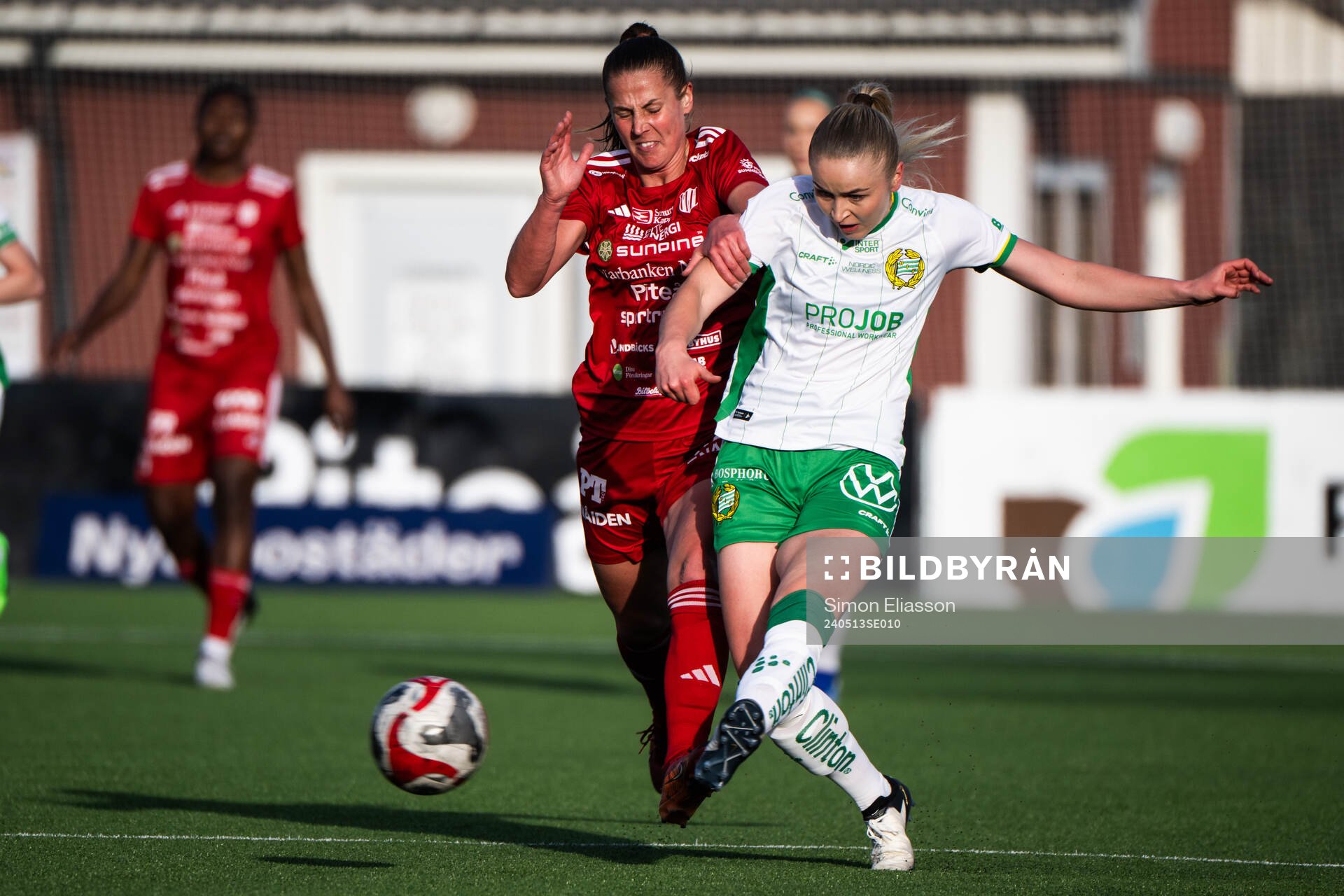Piteås Olivia Holm och Hammarbys Anna Jøsendal