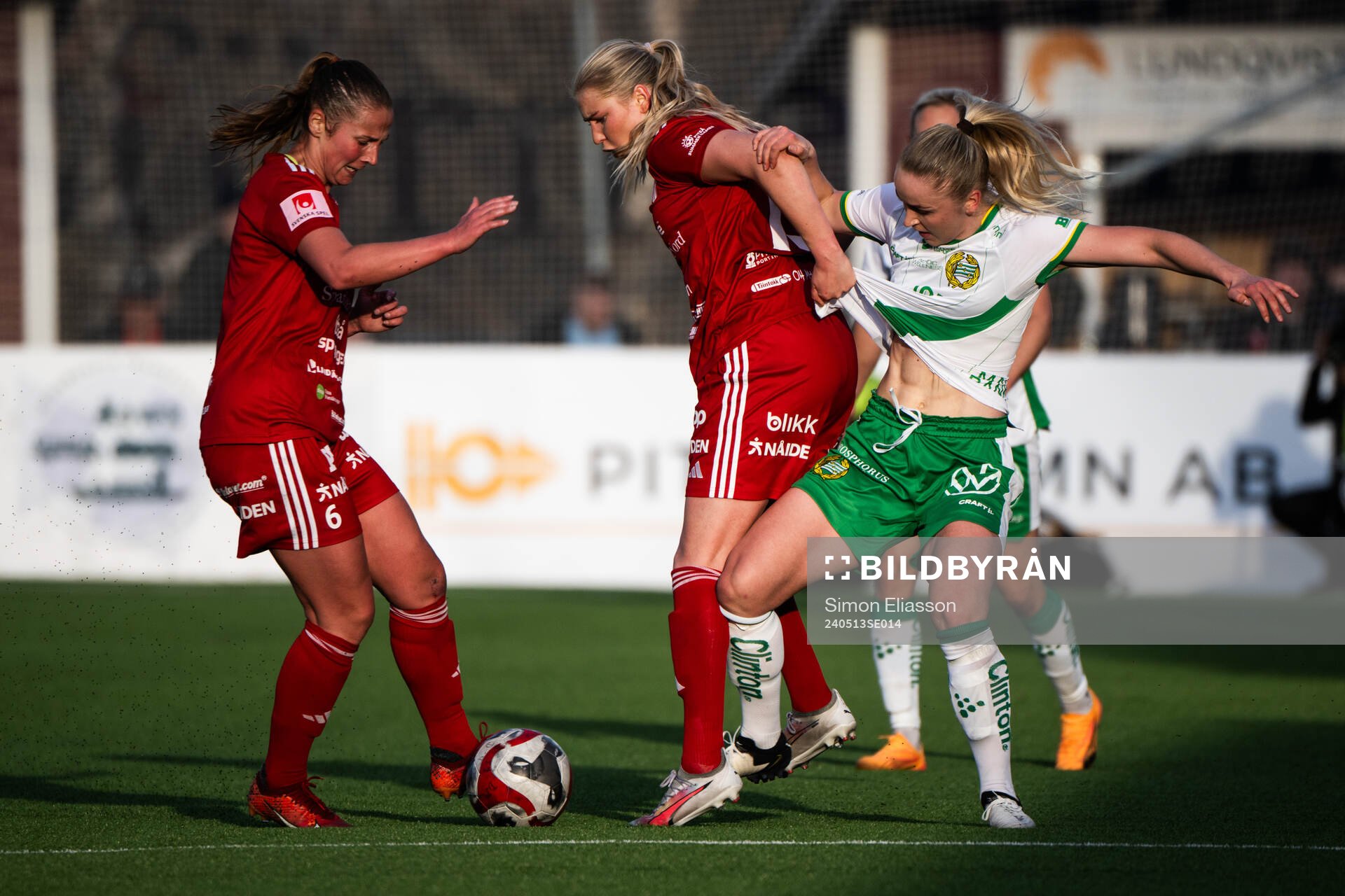Piteås Ellen Löfqvist och Hammarbys Anna Jøsendal