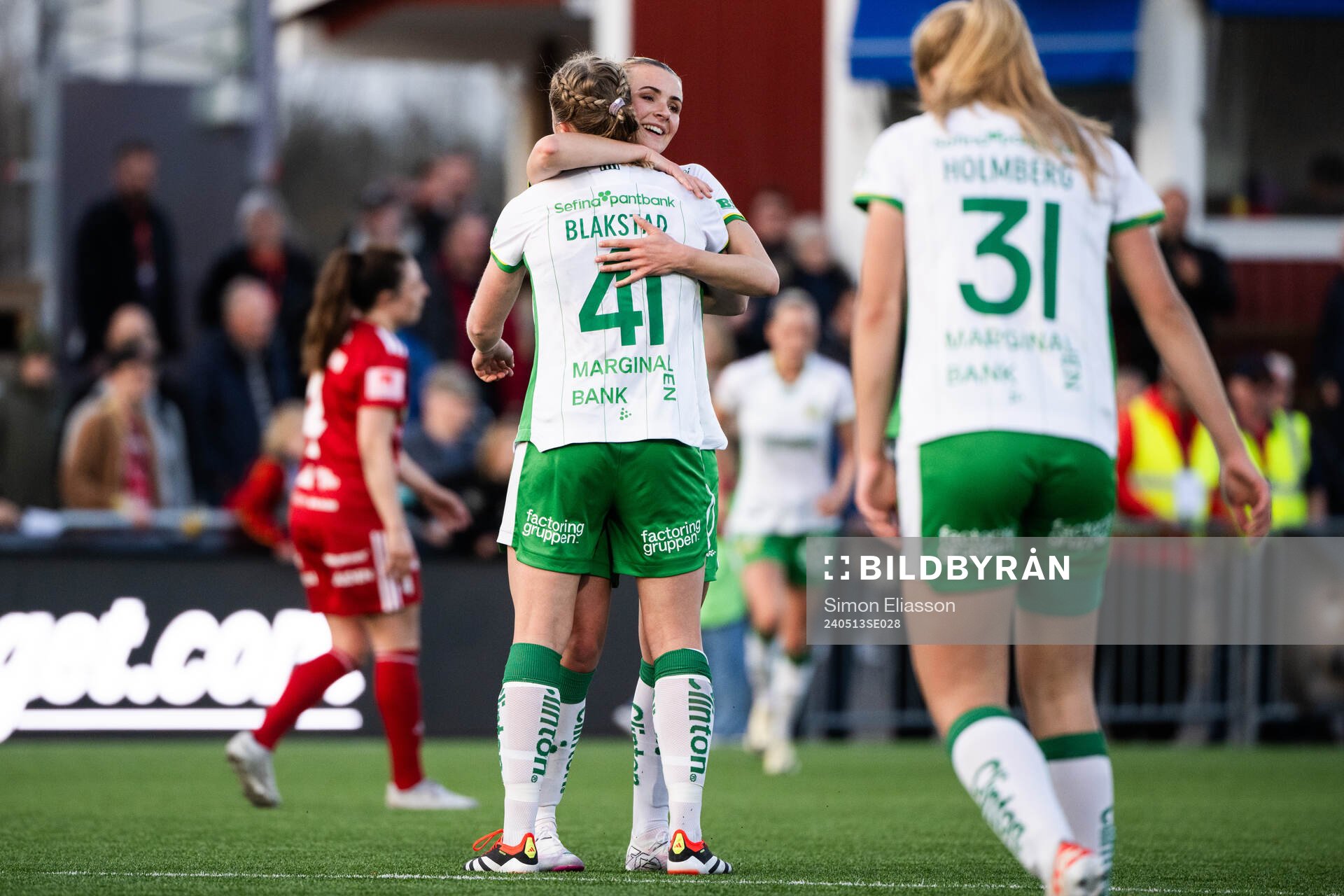 Hammarbys Julie Blakstad och Anna Jøsendal jublar