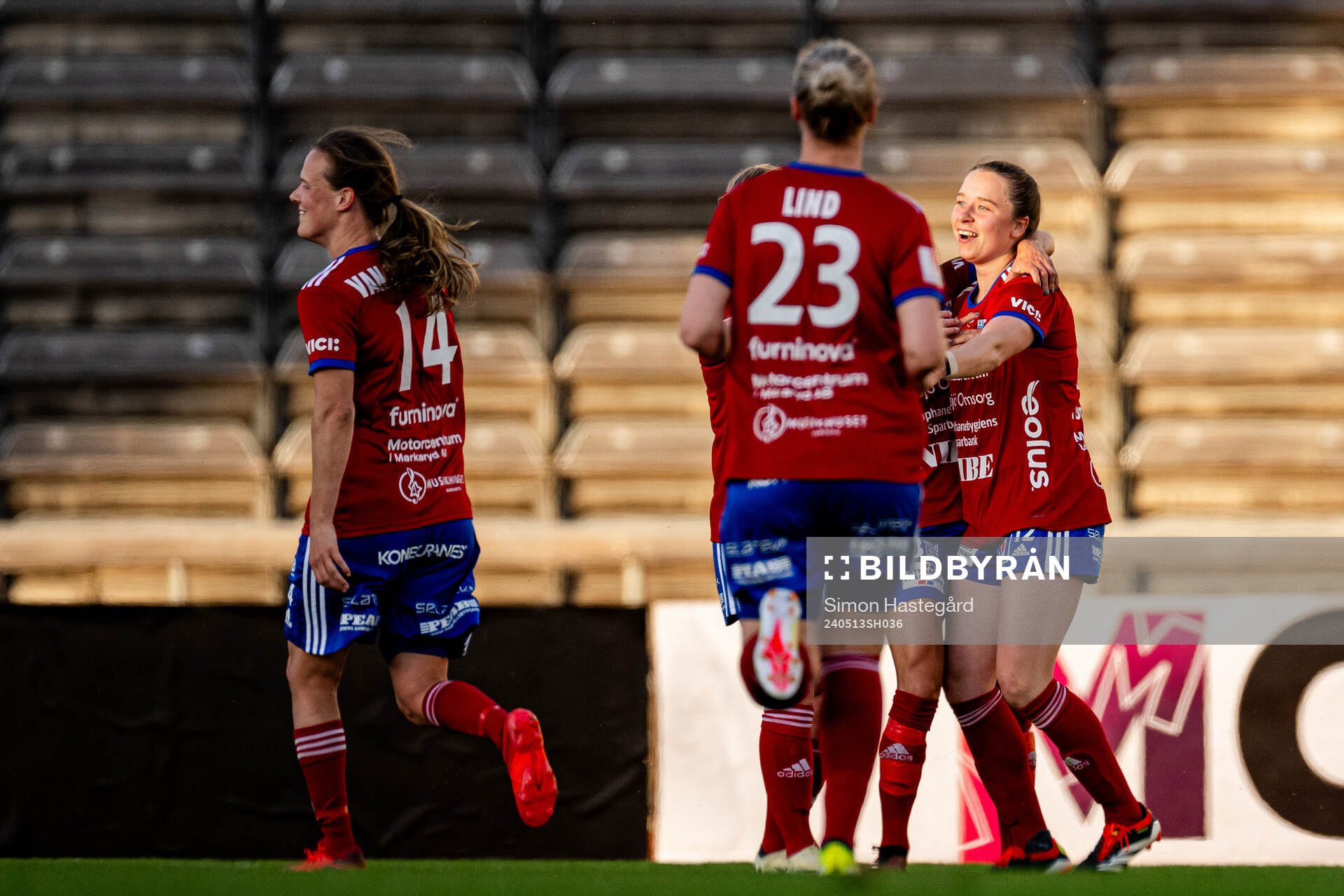 Vittsjös Tanya Boychuk jublar