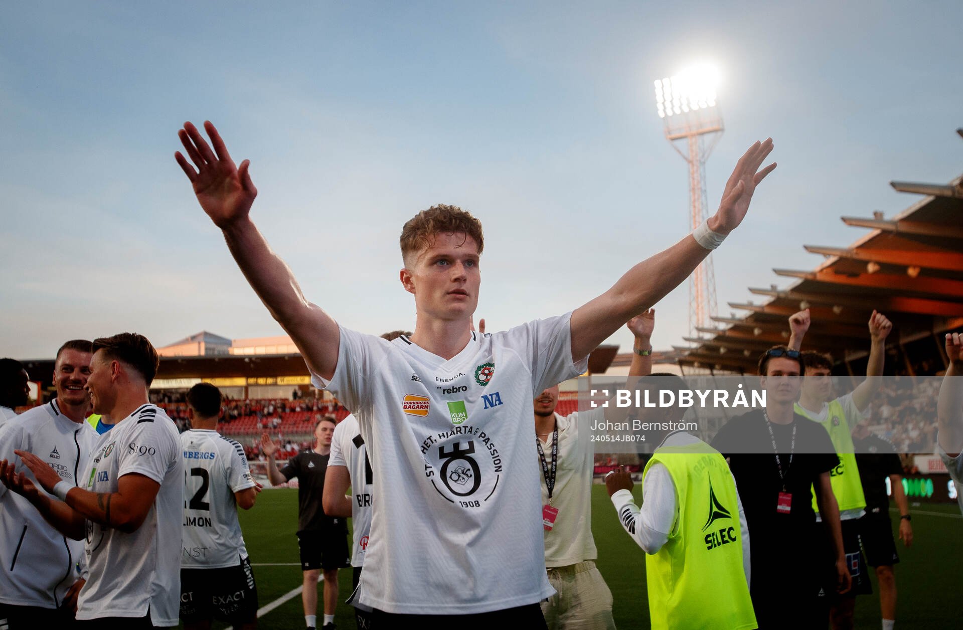 Örebros Erik Mc Cue jublar