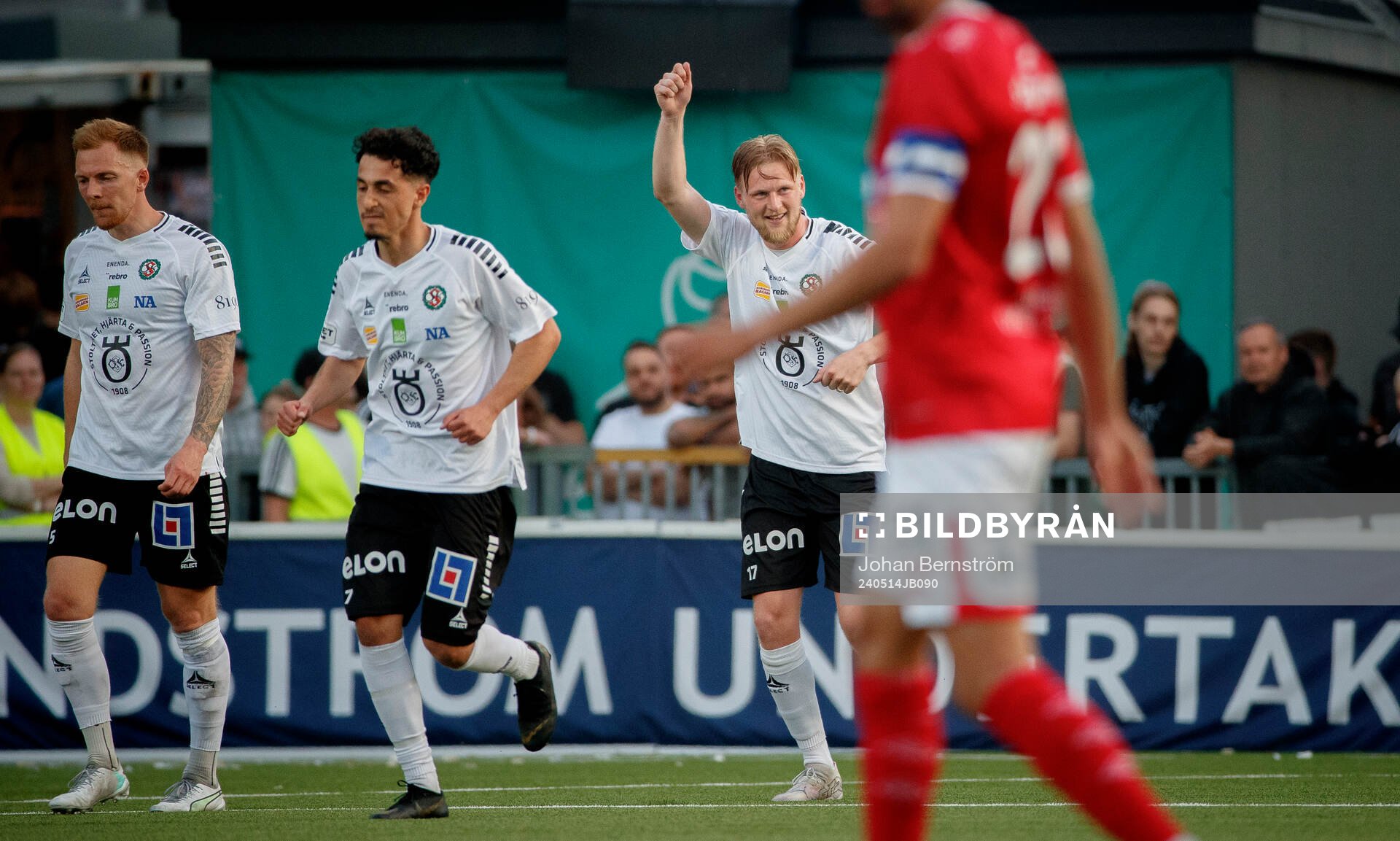 Örebros Karl Holmberg jublar