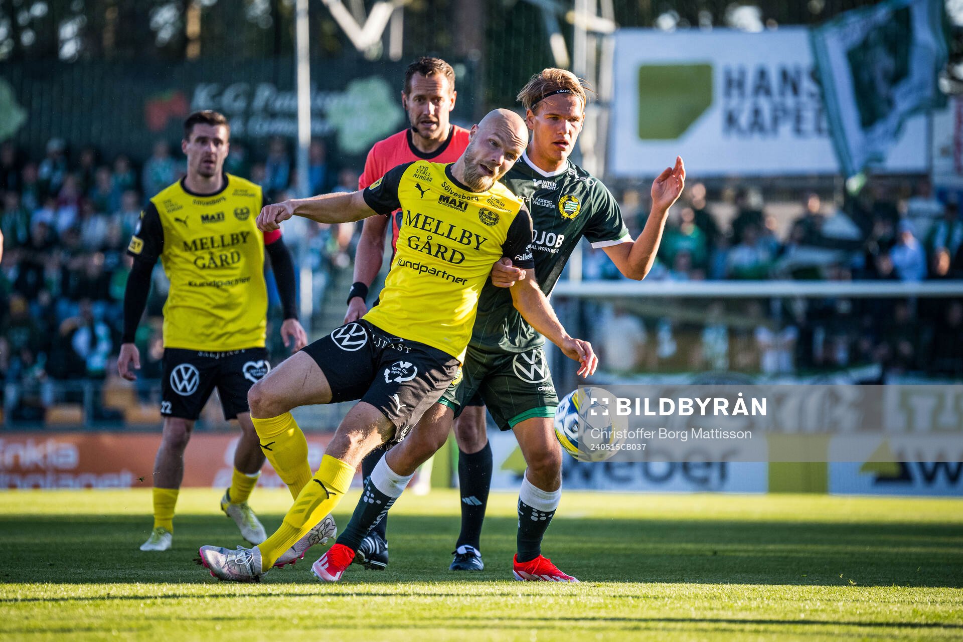 Mjällbys Viktor Gustafson och Hammarbys Markus Karlsson