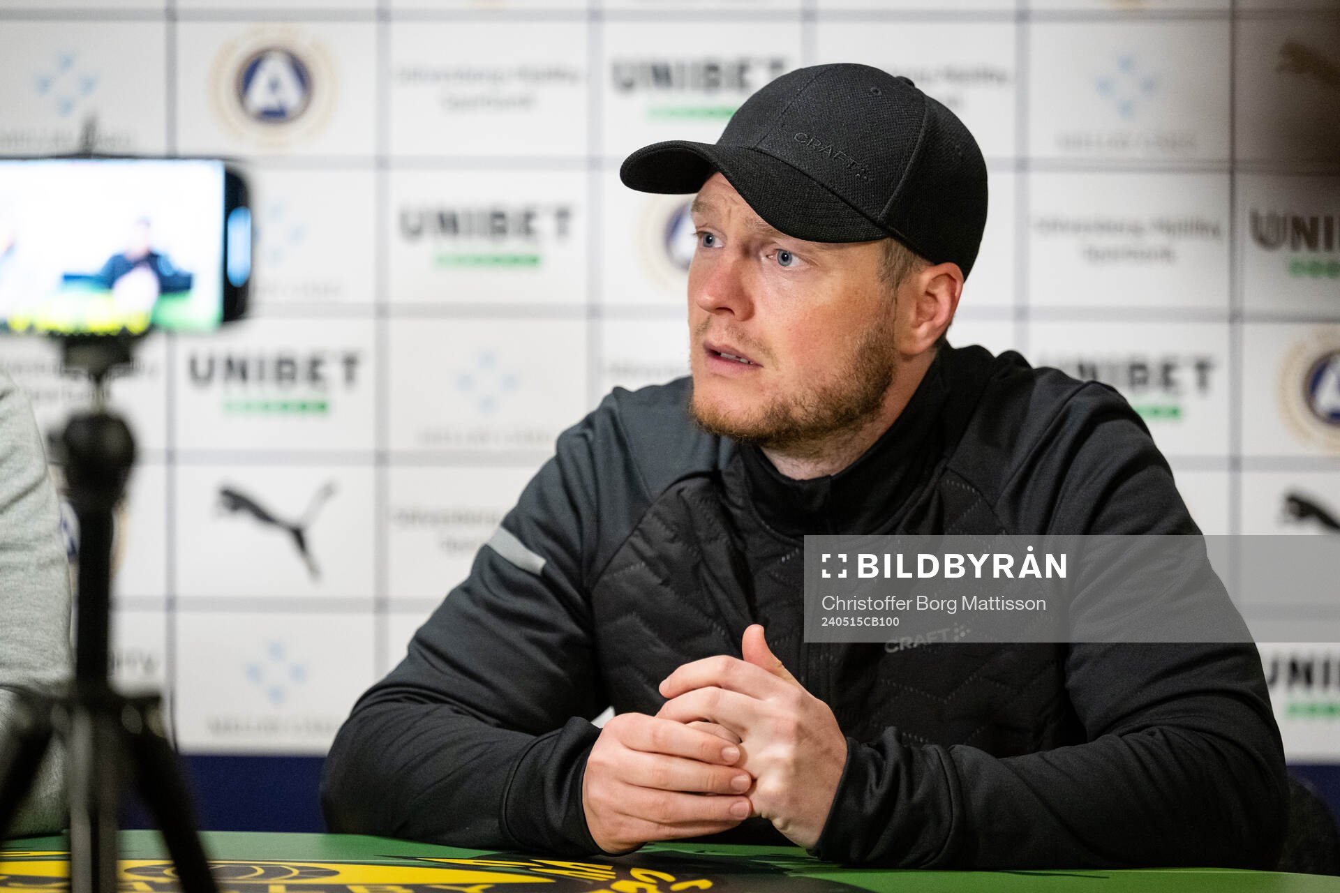 Hammarbys tränare Kim Hellberg efter fotbollsmatchen i Allsvenskan mellan Mjällby och Hammarby den 15 maj 2024 i Hällevik. 