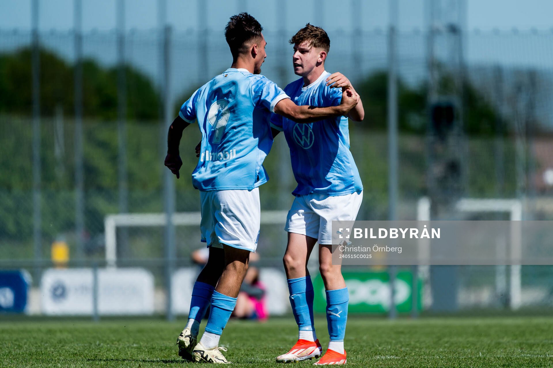 Malmö FFs Alexandru Ghita och Viggo Jeppsson jublar