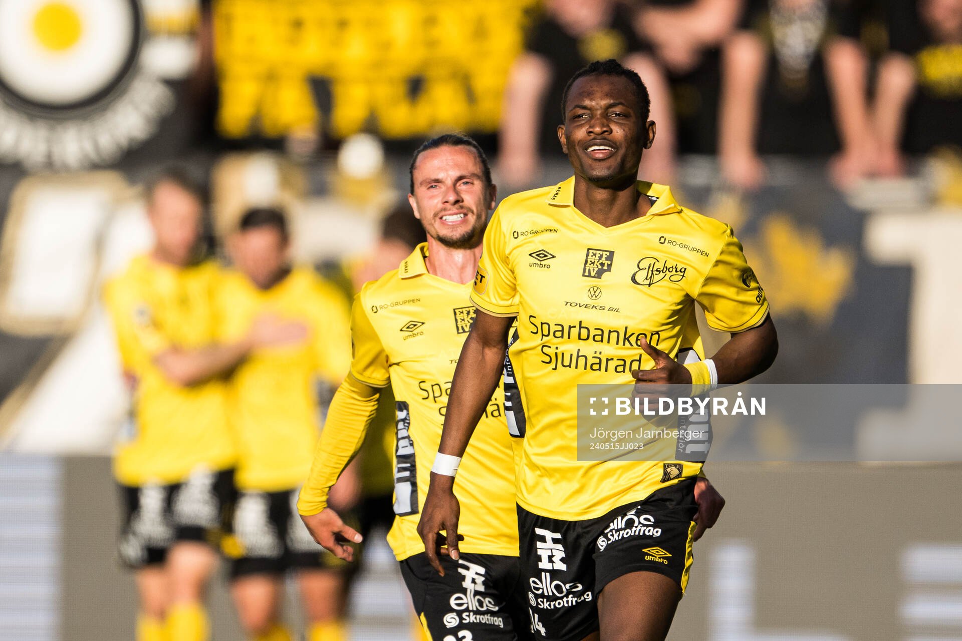 Elfsborgs Jalal Abdullai och Niklas Hult jublar