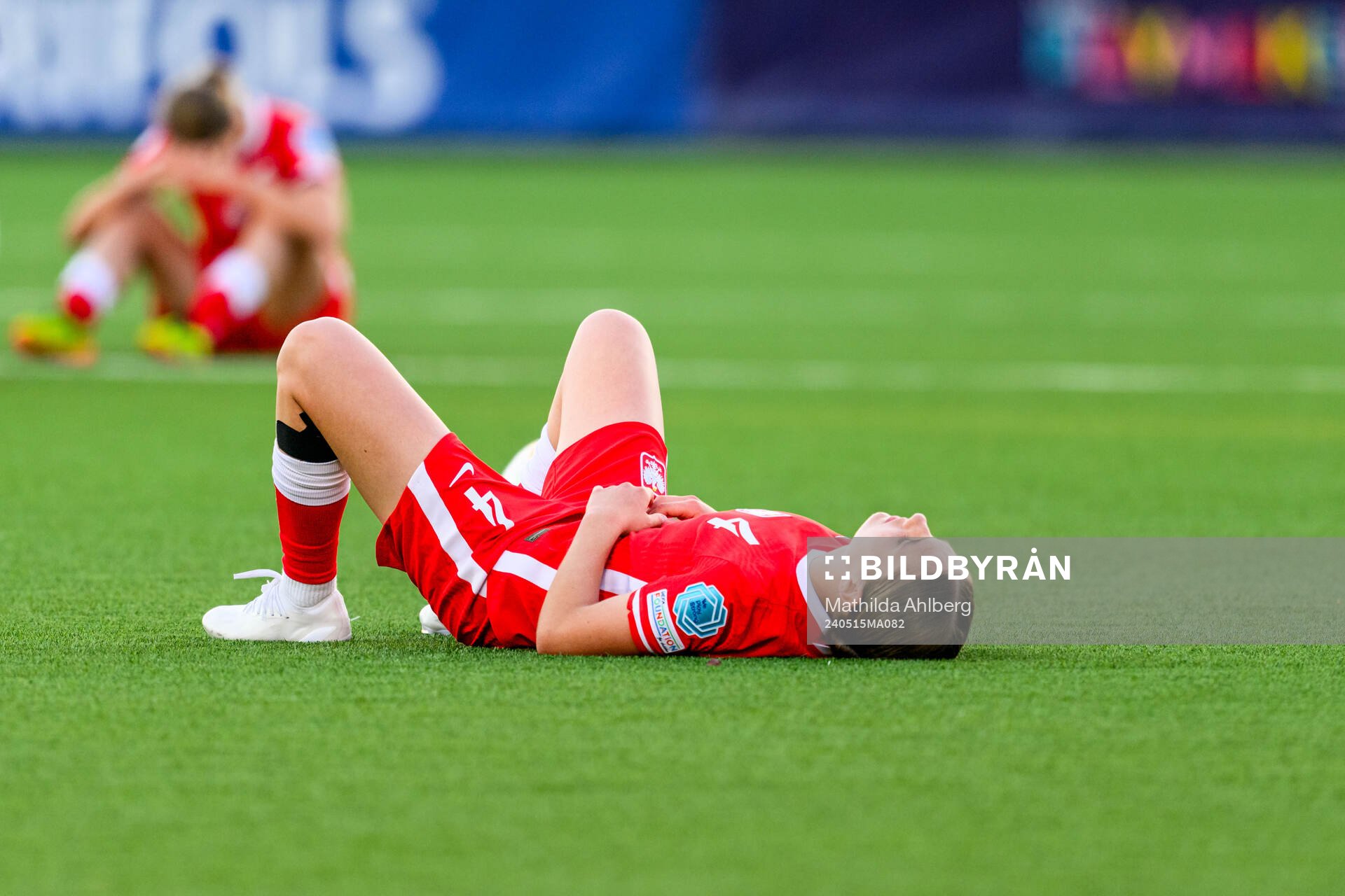 Magda Piekarska of Poland looks dejected