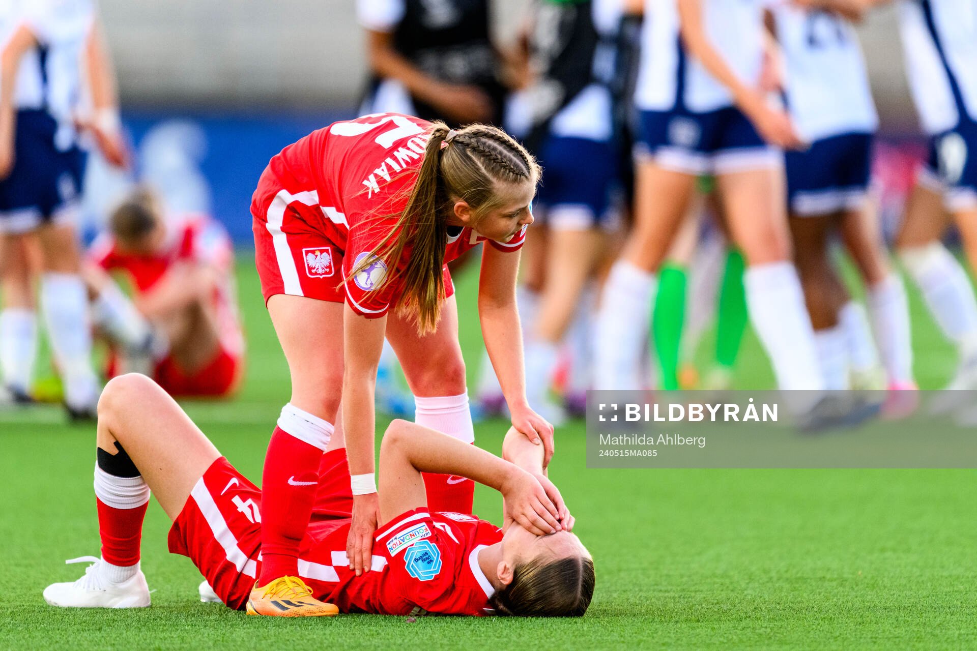 Anna Krakowiak and Magda Piekarska of Poland  looks dejected